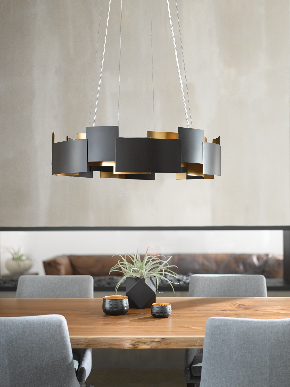 42992OZLED_Moderne_DiningRoom_Day.png