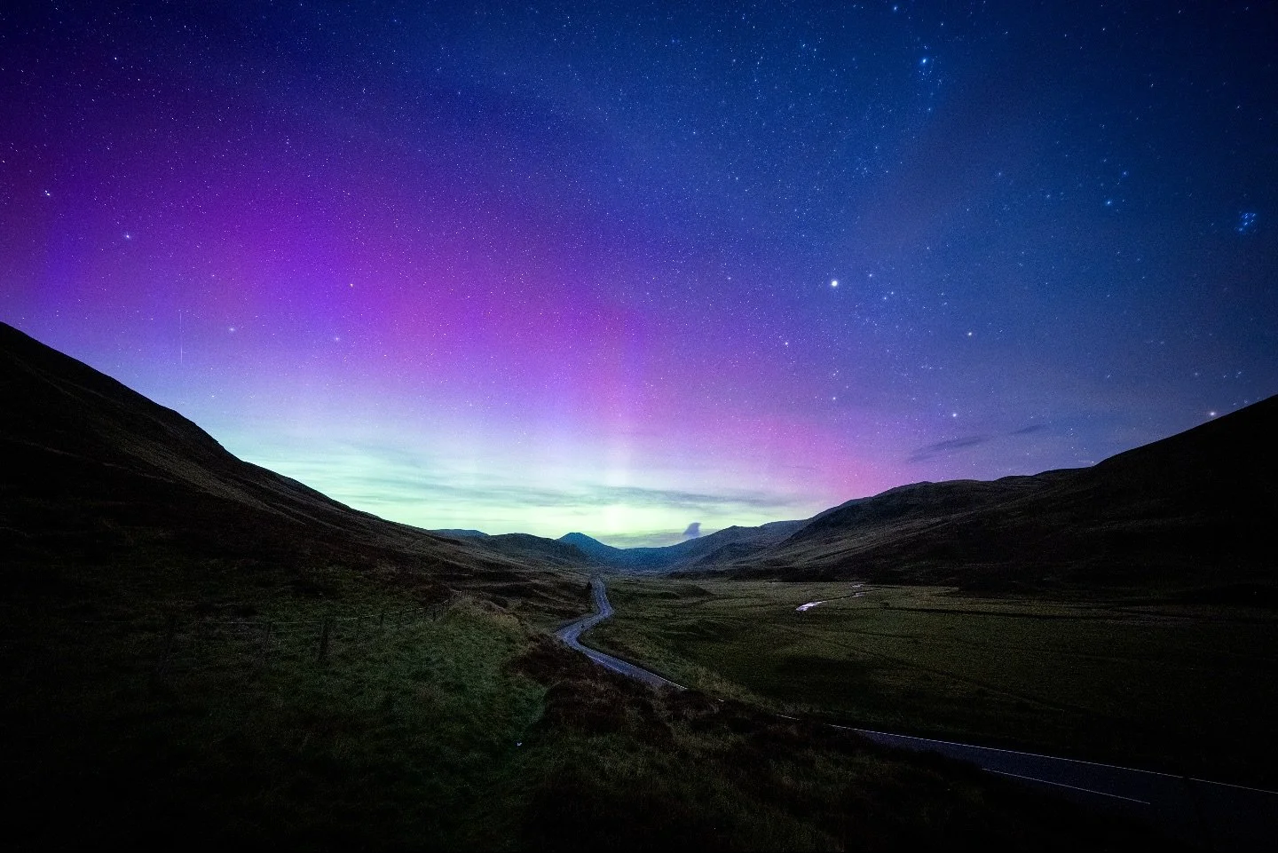 In the wee hours of the morning last night, up at the top of Glenshee the aurora shone overhead. I had a few hours chasing it around the Glens here, admiring the dancing lights from the back of my camera. 

#glenshee #scotland #aurora @cairngormsnati