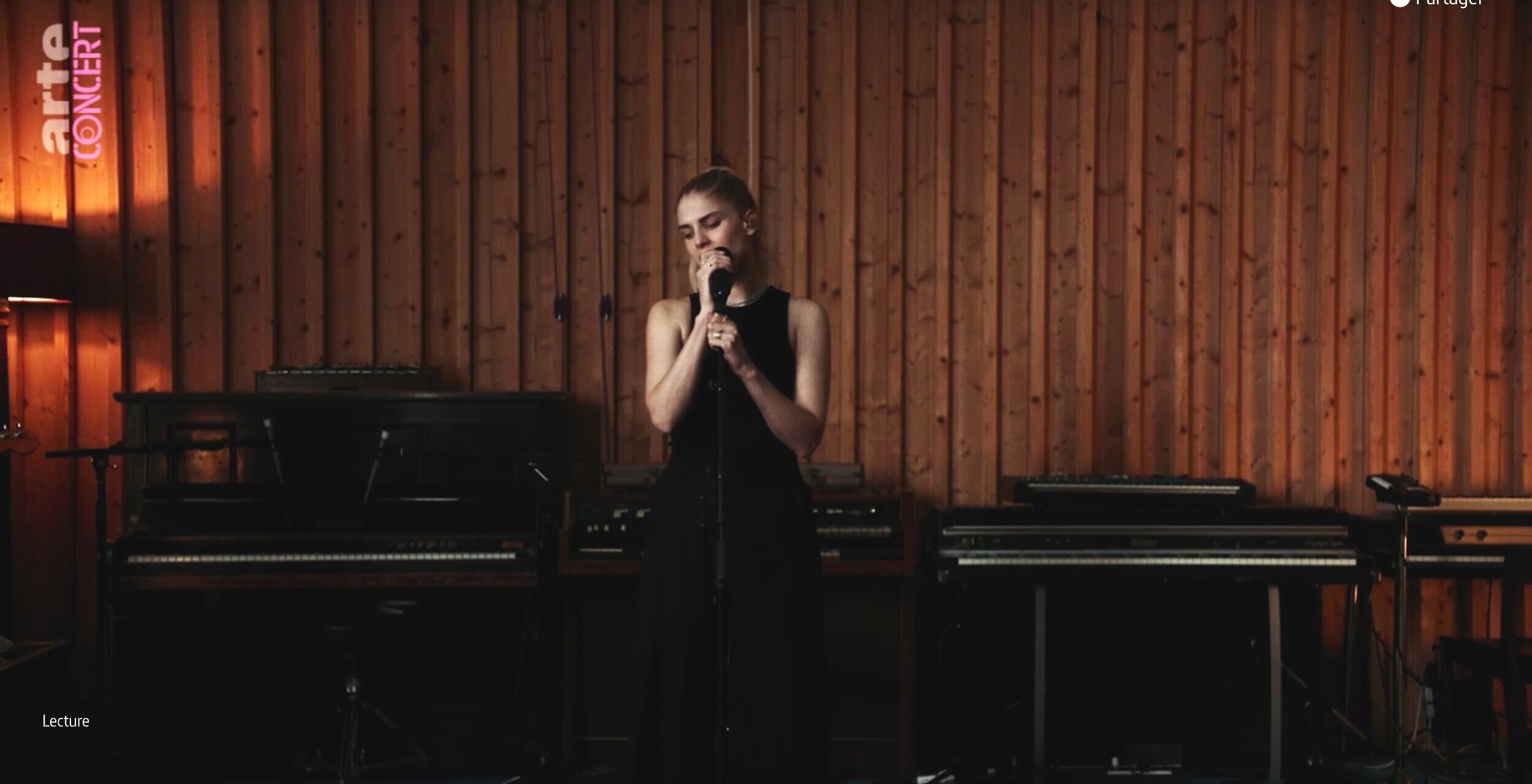 London Grammar | A Long Distance Call