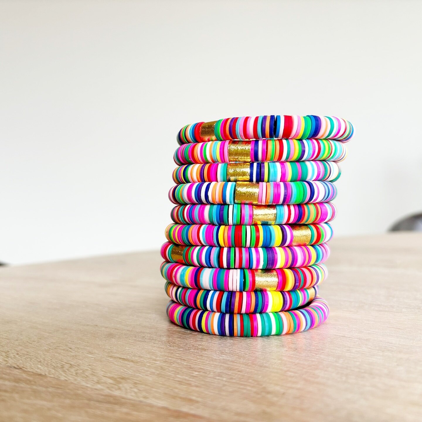 Nothing better than a tall stack of Confetti Lucis! These are an all-time fave and are a total STEAL right now with the sale we have going on! Get Spring Break-ready in just a few clicks!☀️🌸🍹