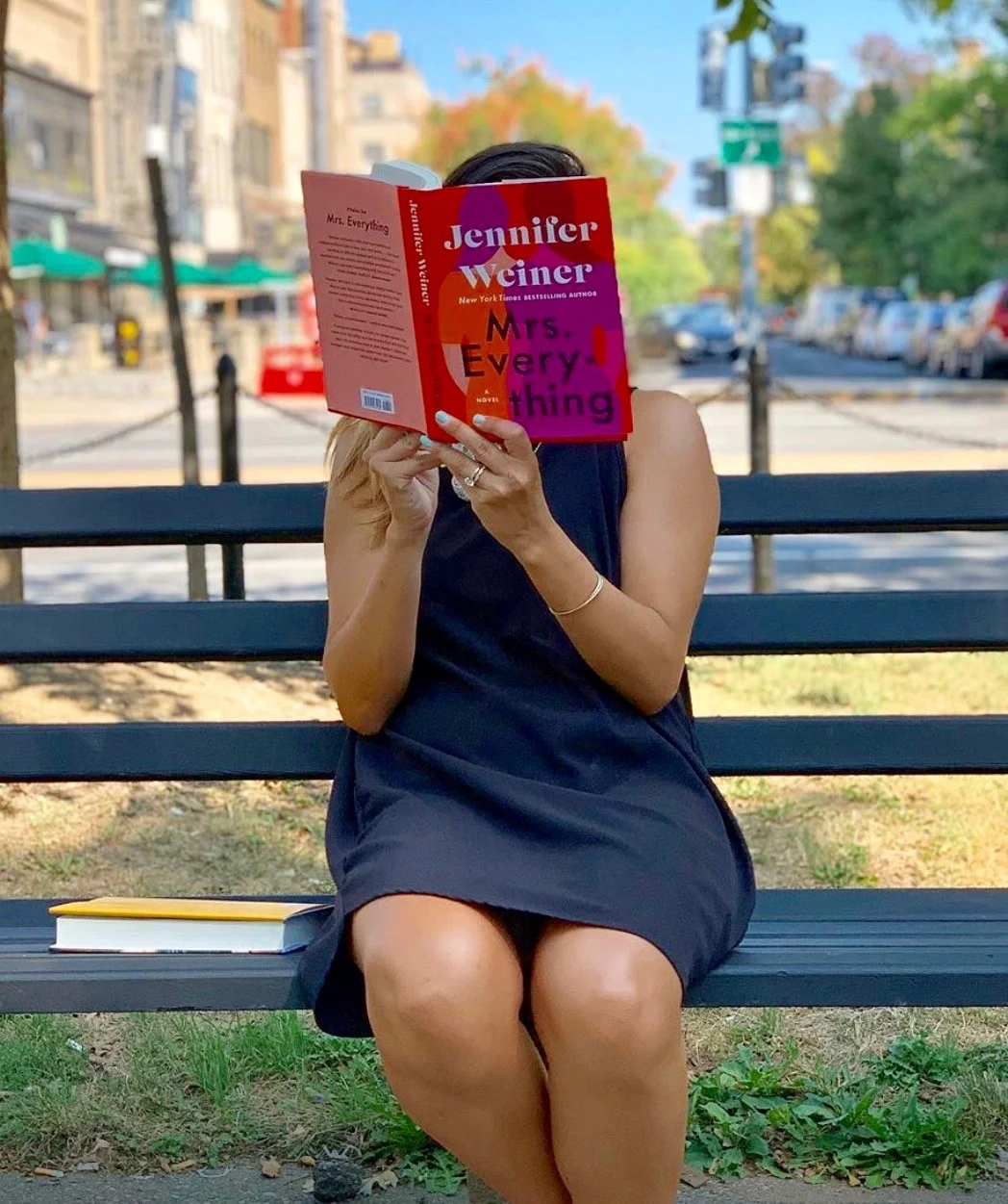 If you Enjoyed "Mrs. Everything", Here Are 5 More Books to Check Out