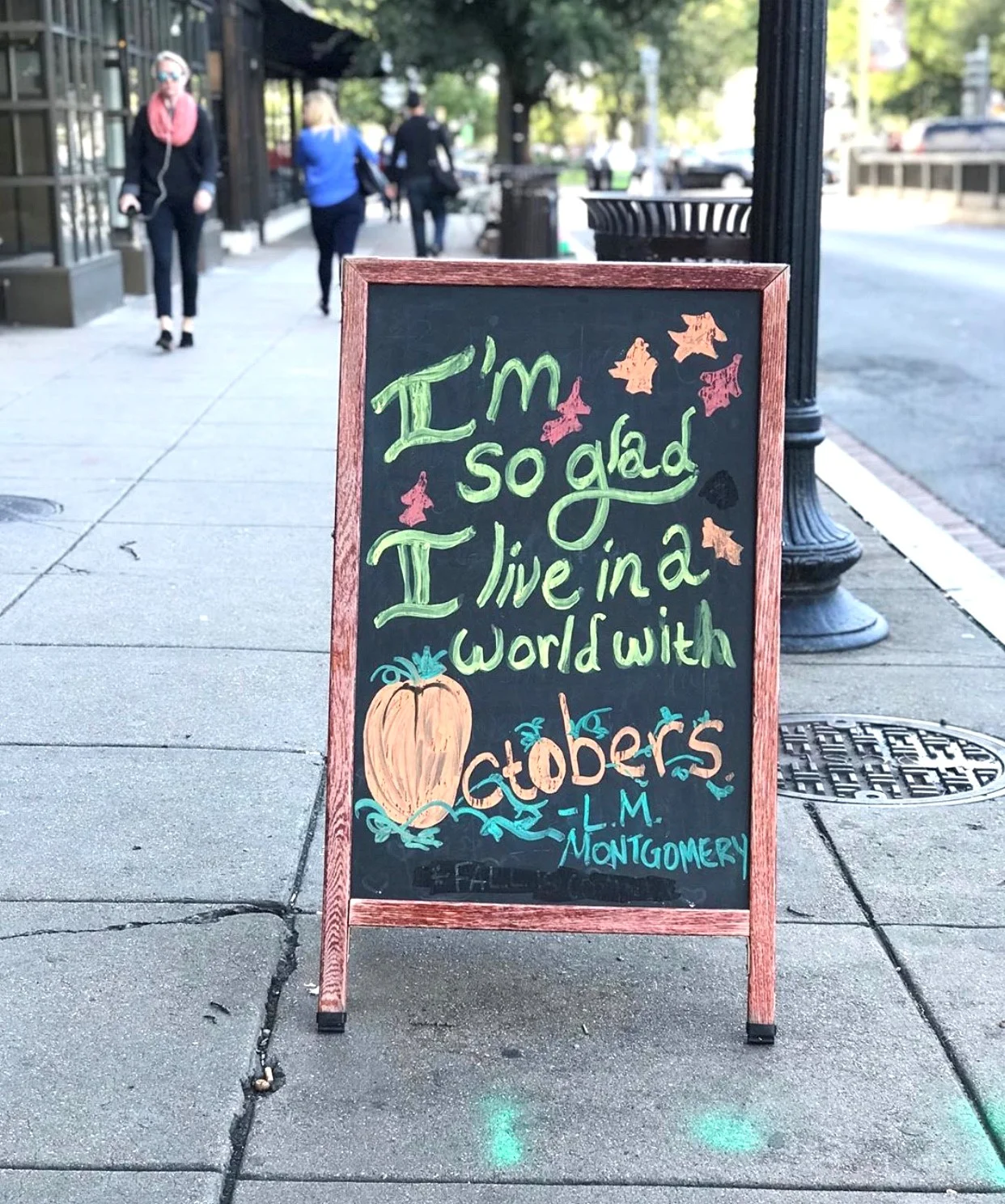 October Roundup: What All the Badass Women Are Reading, Watching, Doing and Listening to This Month