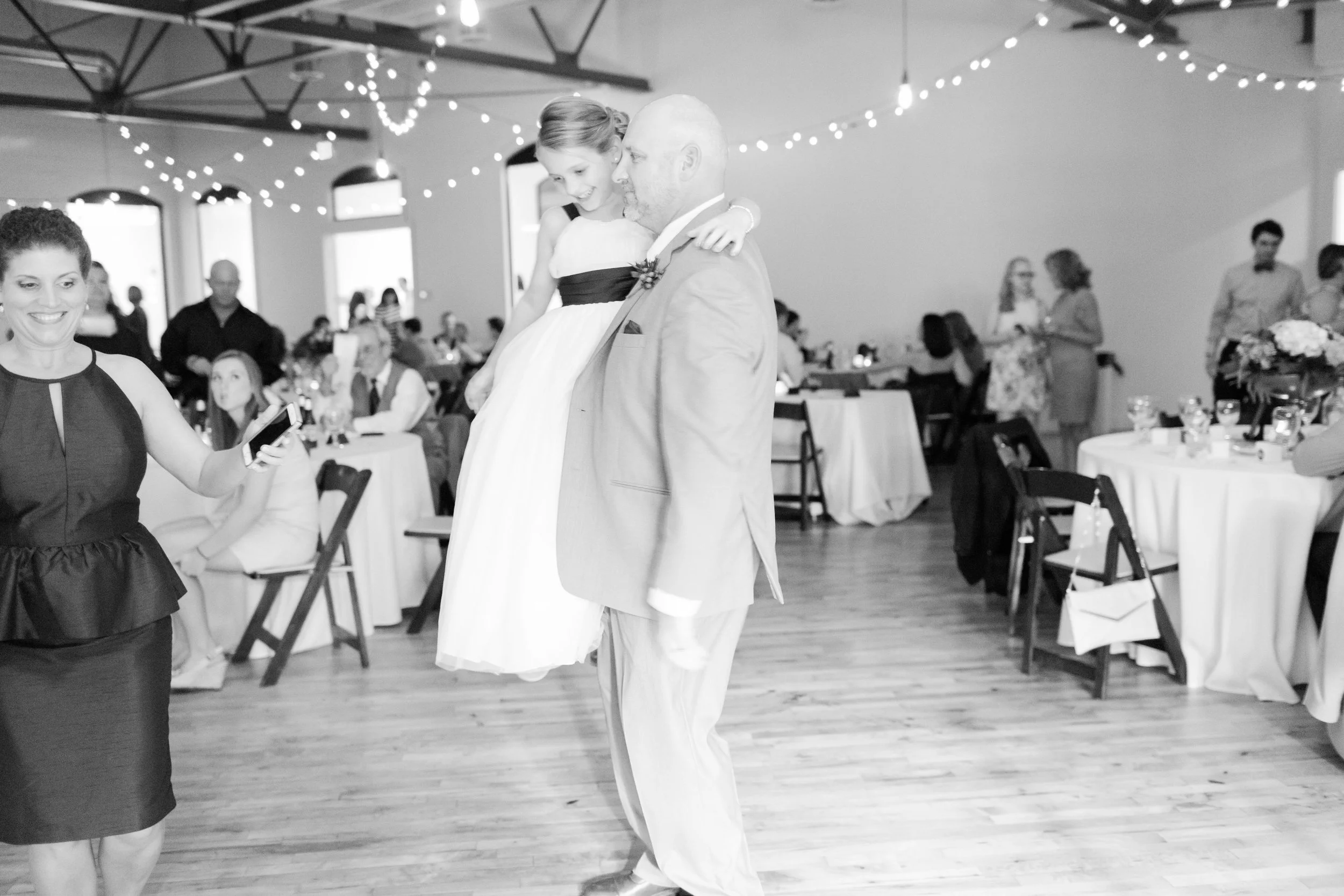 View More: http://annakphoto.pass.us/ashleyandmac