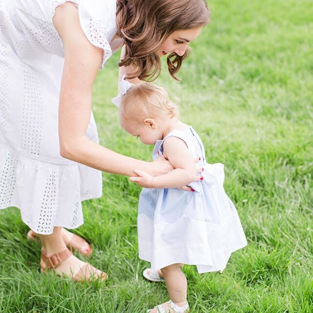 Spring Mini Sessions are LIVE!! I am excited to be offering 2 dates for both NKY and Louisville clients this year. Click the link in my profile for all the details and don&rsquo;t forget to tag a friend who might be interested ;)