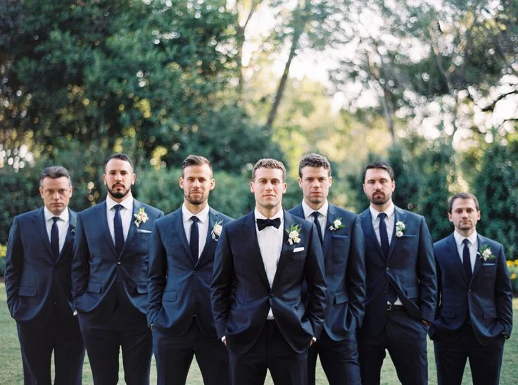 ae5ec001223ce15329d478dcc2728d36-groomsman-attire-groomsmen-suits.jpg