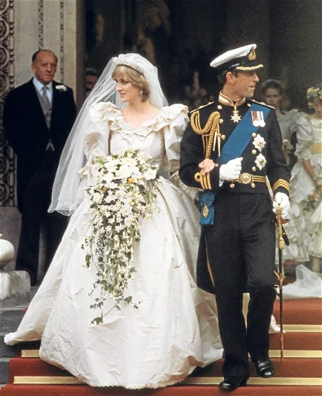 Princess-Diana-Cascading-Bouquet1.jpg