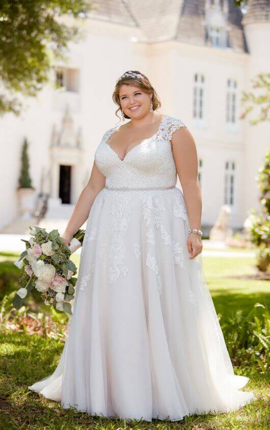 plus size wedding dresses size 32 and up