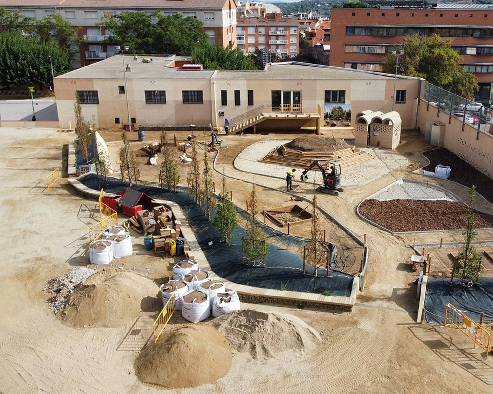AQUIDOS_pia_terrassa_1.jpg