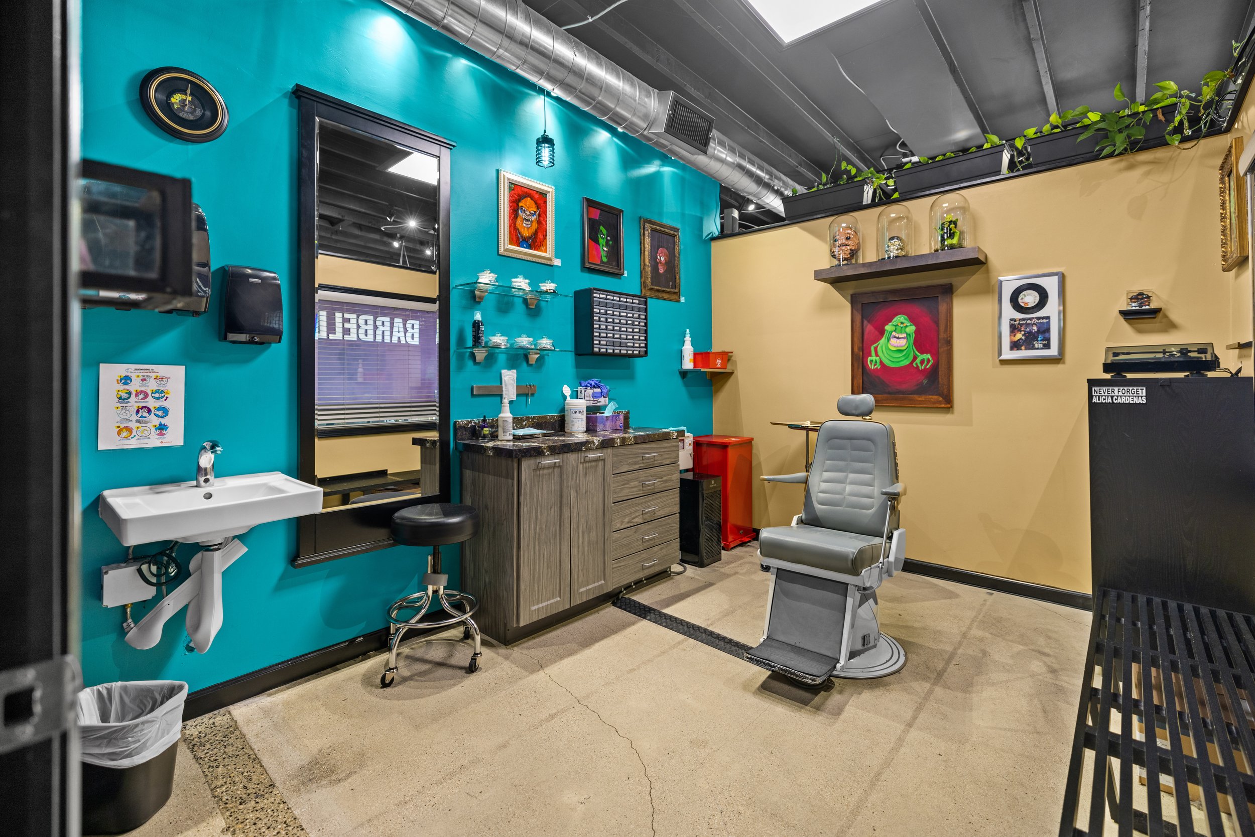 Barbella Studios, The Art Of Body Piercing