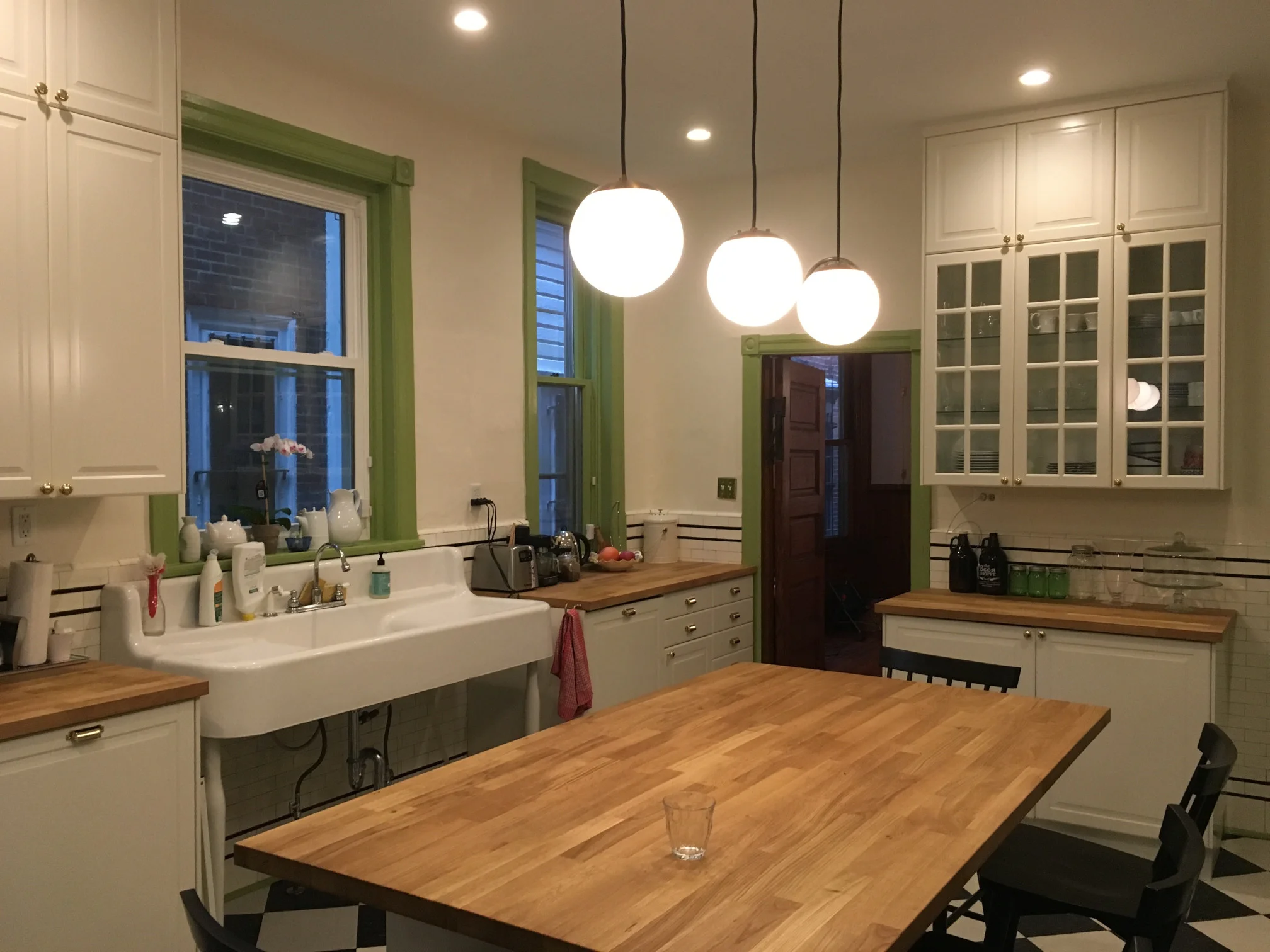new_old_kitchen_1.JPG
