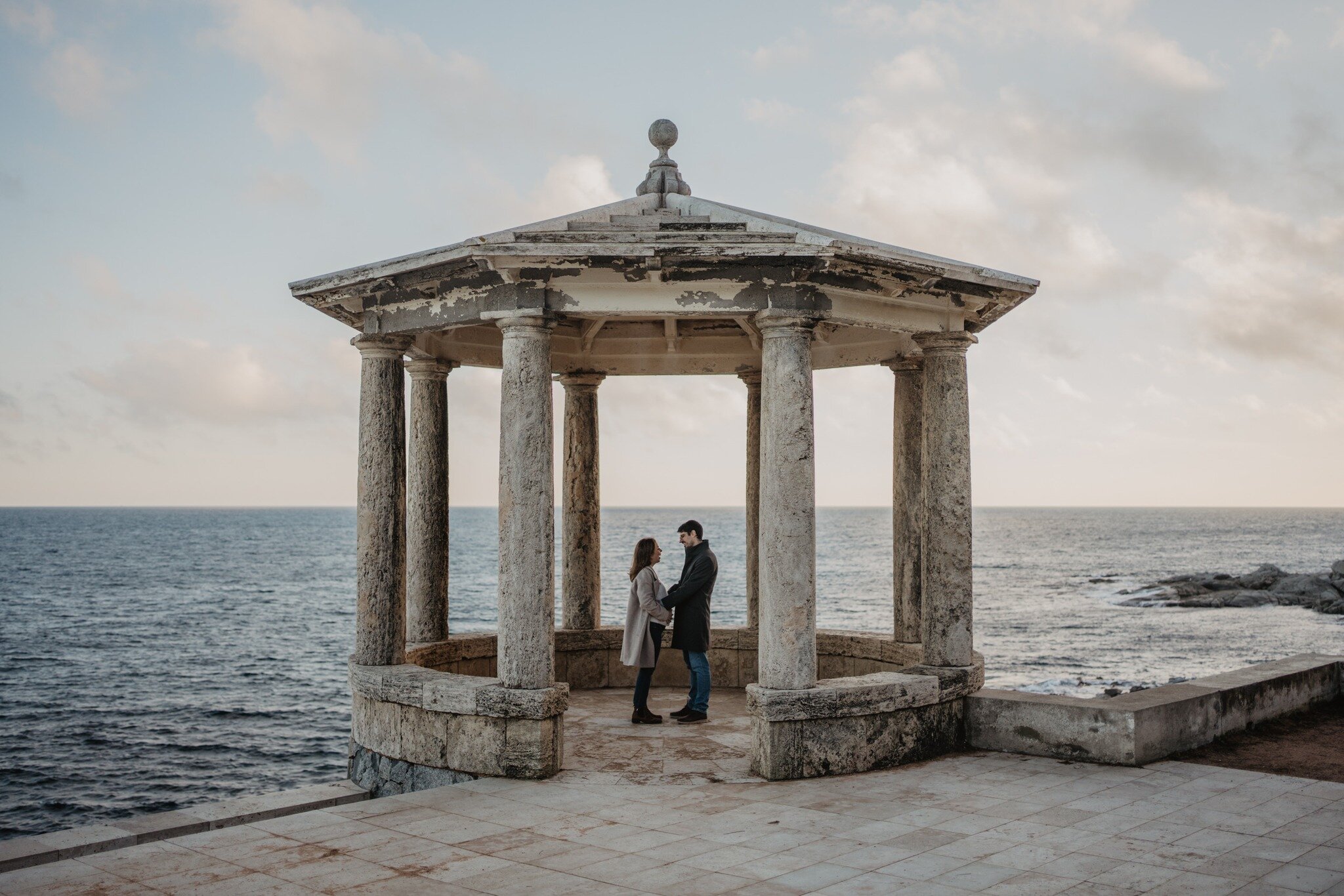 Podr&iacute;em dir que no soc una enamorada del mar, encara que soc una enamorada de la Costa Brava.

Es veu que des que tinc dos anys hem pujat cada any a la Costa Brava amb la fam&iacute;lia. Els meus pares es van comprar un apartament a Empuriabra