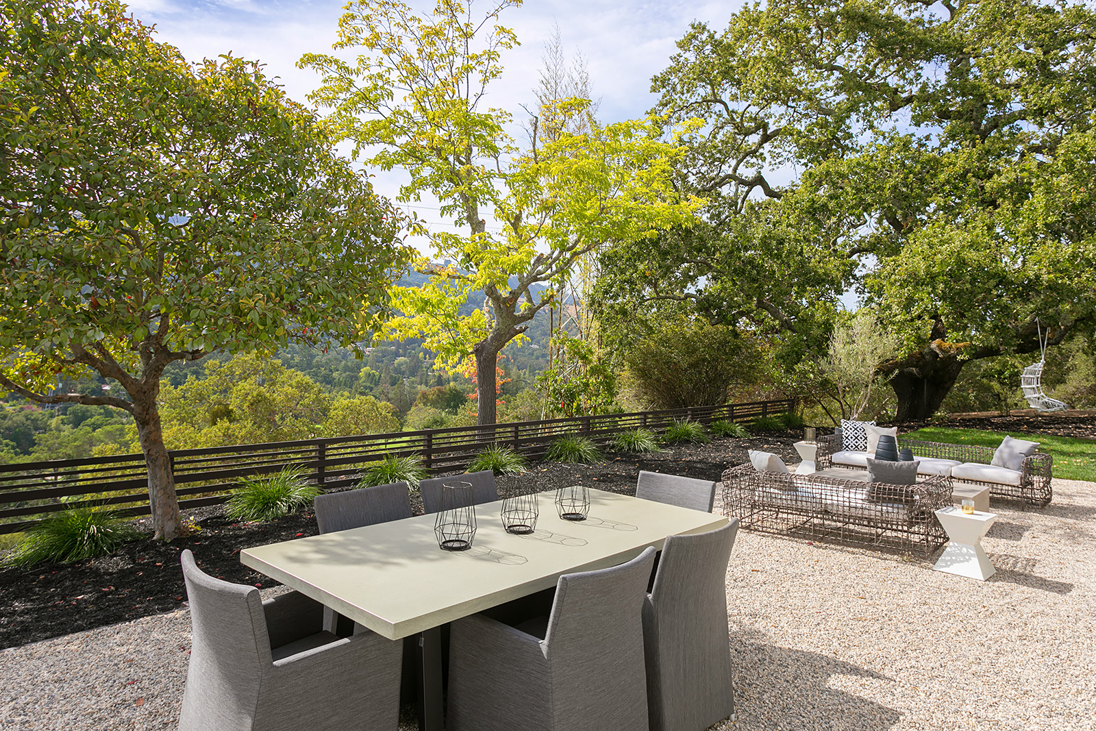 42 Patio3.jpg