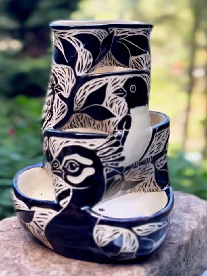 New Birdy Pocket Planter.  This will be in my online sale starting This Saturday, March 21, at 10AM.  Scroll to see the original version with happy succulents growing in it (also good for air plants)

#succulentplanter #putabirdonit #sgraffito #plant