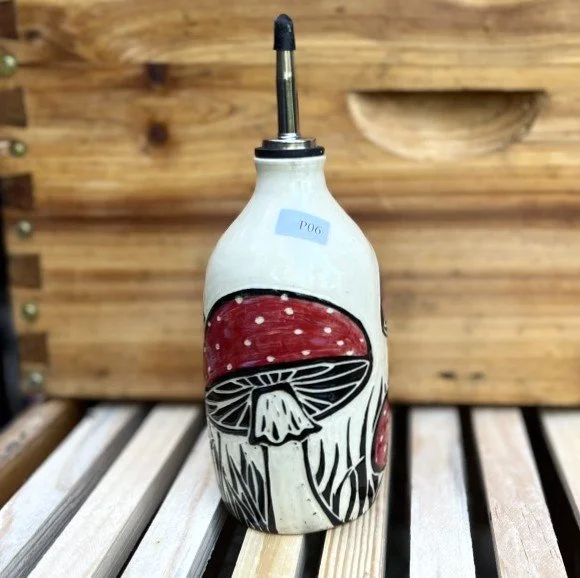 Oil or Liquid dispenser