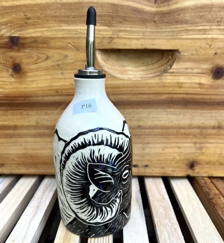 Oil or Liquid dispenser