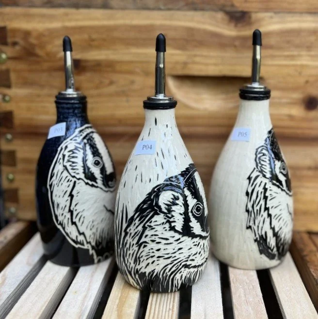 Oil or Liquid dispenser