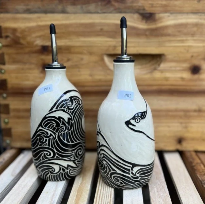 Oil or Liquid dispenser