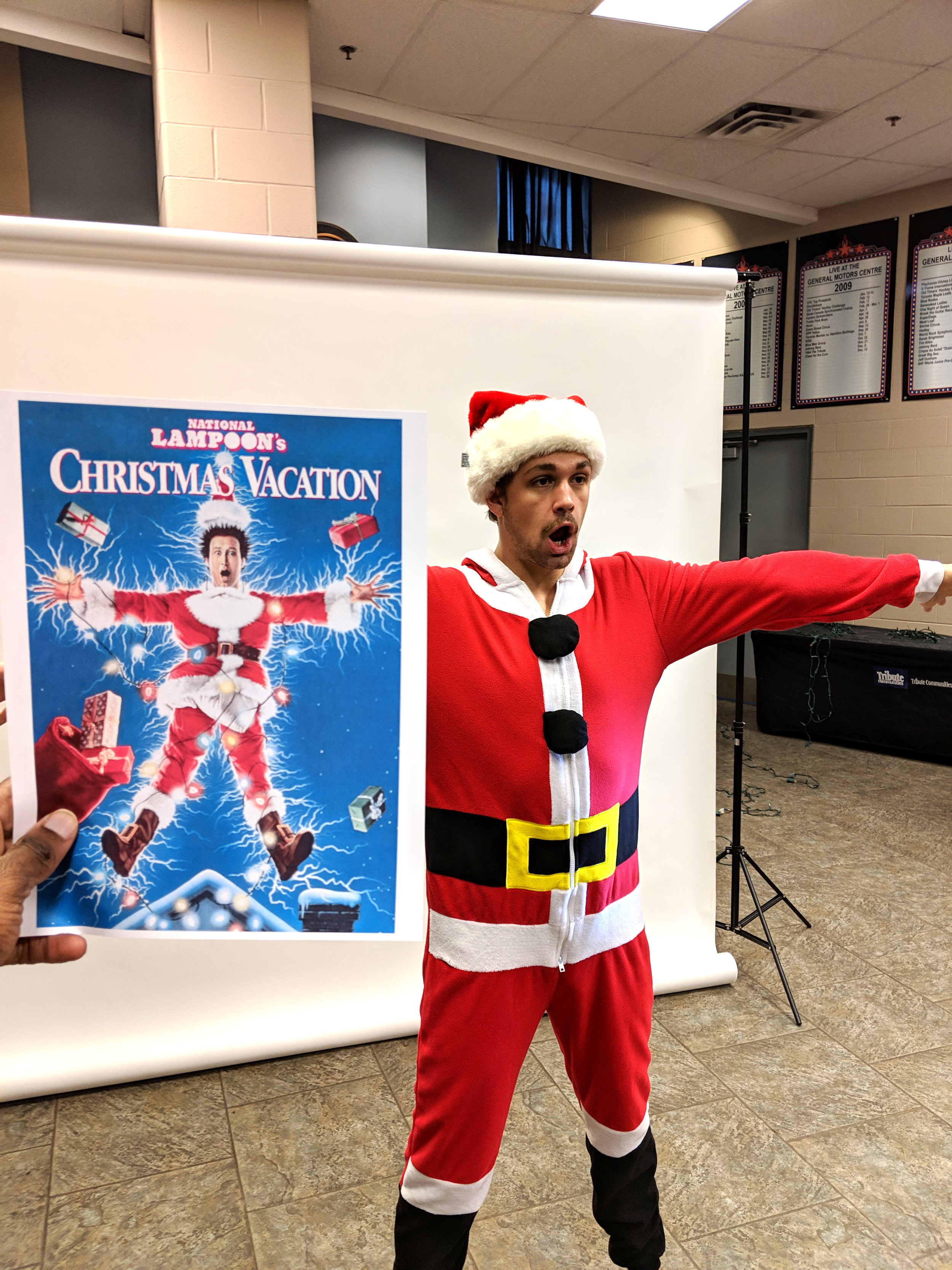 Oshawa_Generals_Christmas_9.jpg
