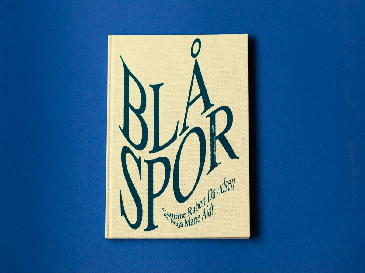 Blå Spor by Cathrine Raben Davidsen and Naja Marie Aidt