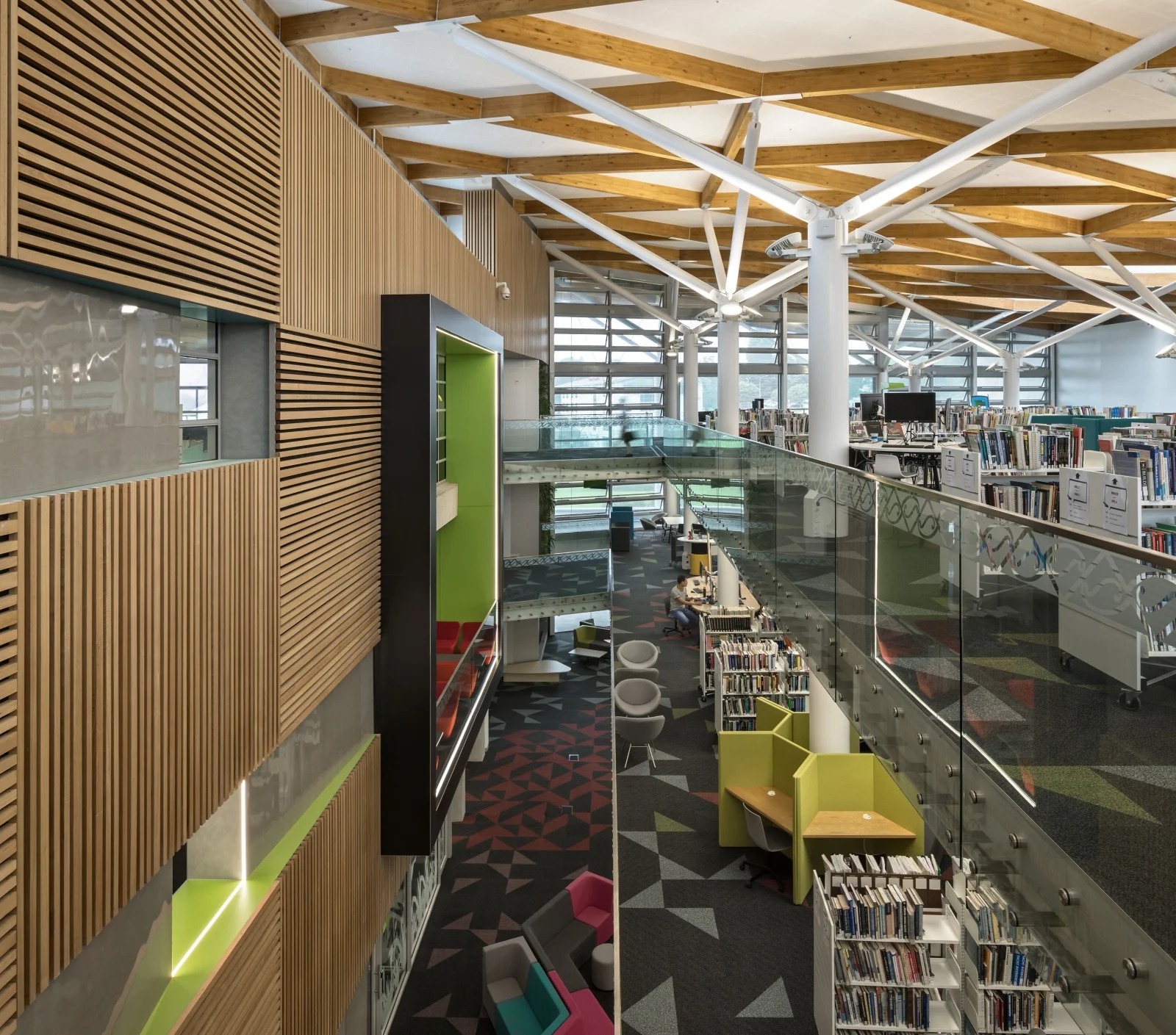Unitec Hub _ Interior Atrium View to East _ 8 of 10 _web.jpg