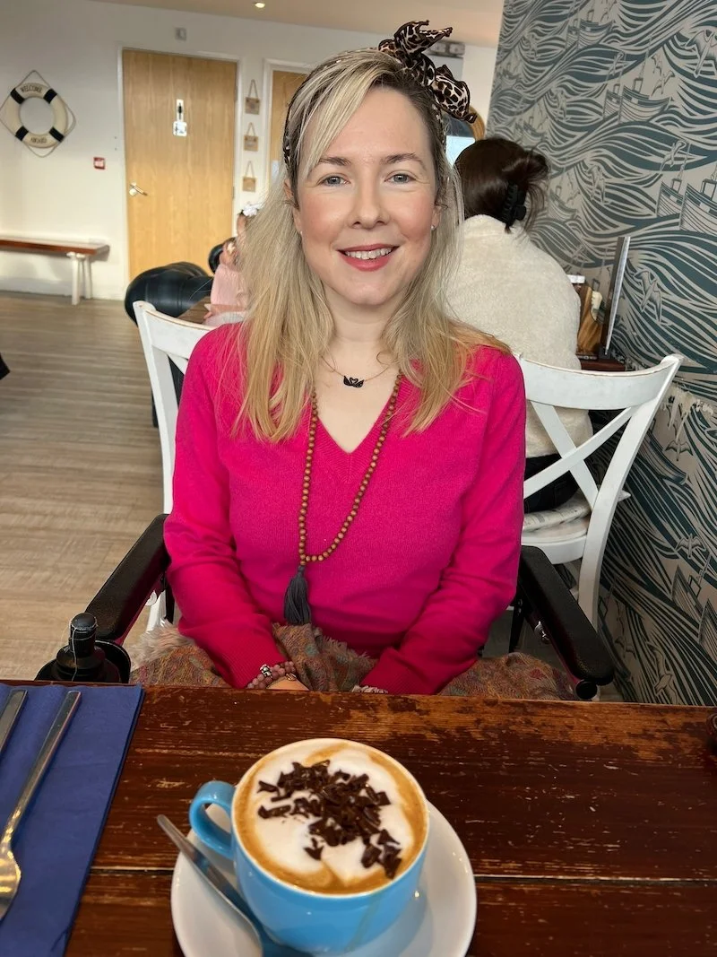 Episode 124 - Finding Grace January 23 solo episode with Hannah Wallace ]