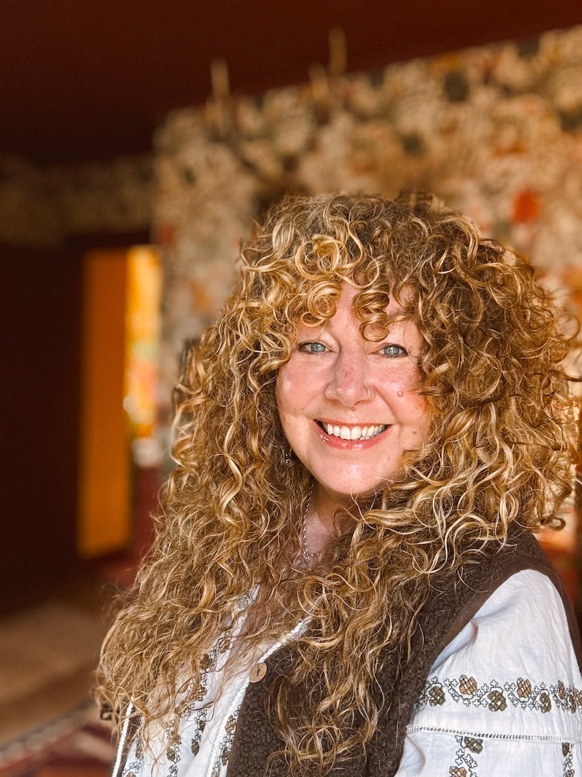 Ep 202 - "The Witches Way Home" With Emma Griffin