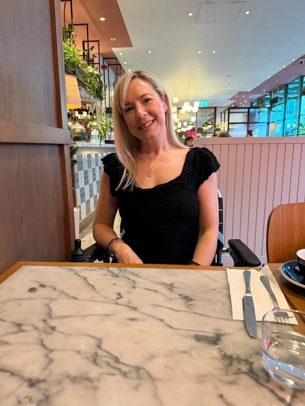 EP 215 - "Autumn Reflections And Sustainable Selfcare" With Hannah 