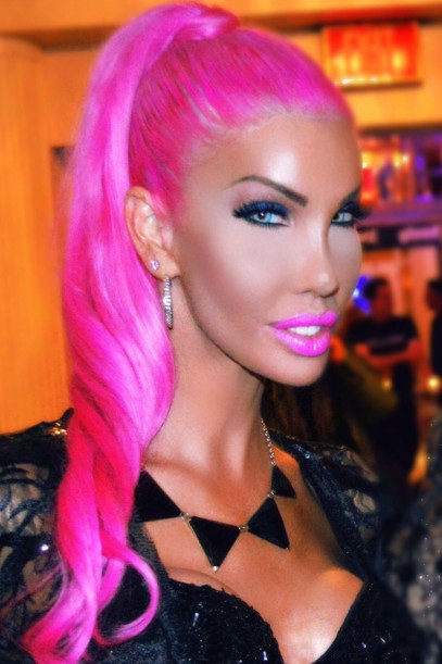 Marcela Iglesias, New York Post, Plastics of Hollywood