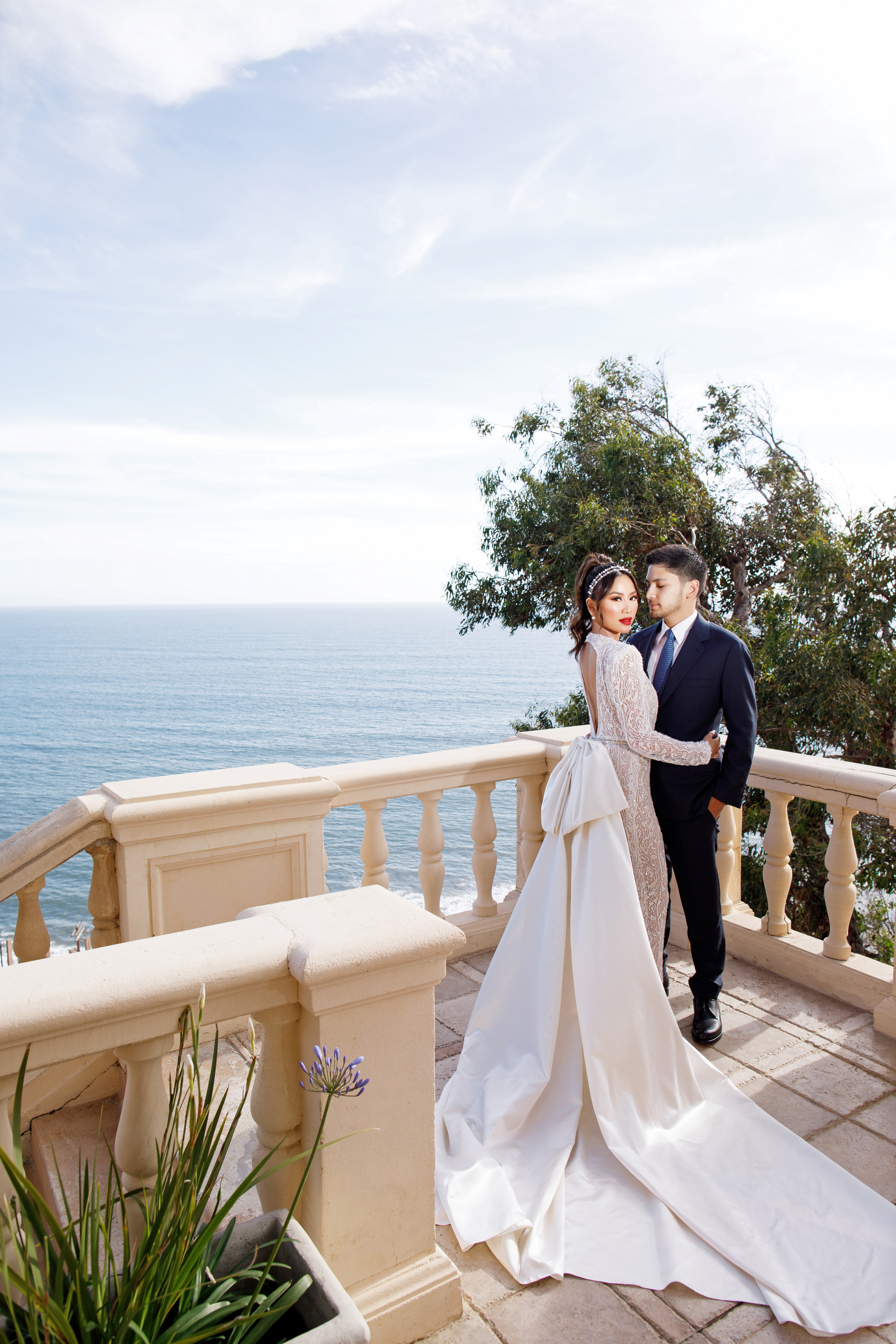 wedding day in beverly hills southern california with beautiful bride in galia lahav