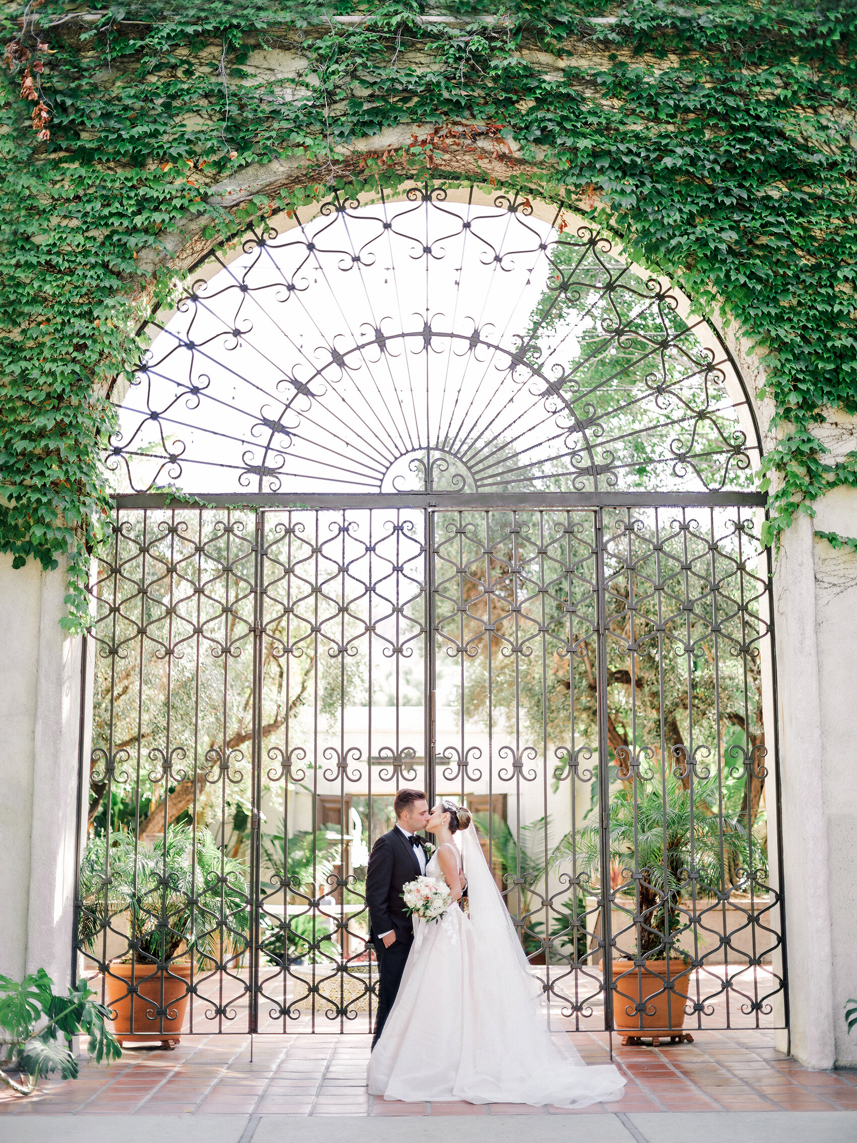 Rustic Chic Wedding at LA River & Garden — Rene Zadori Photography