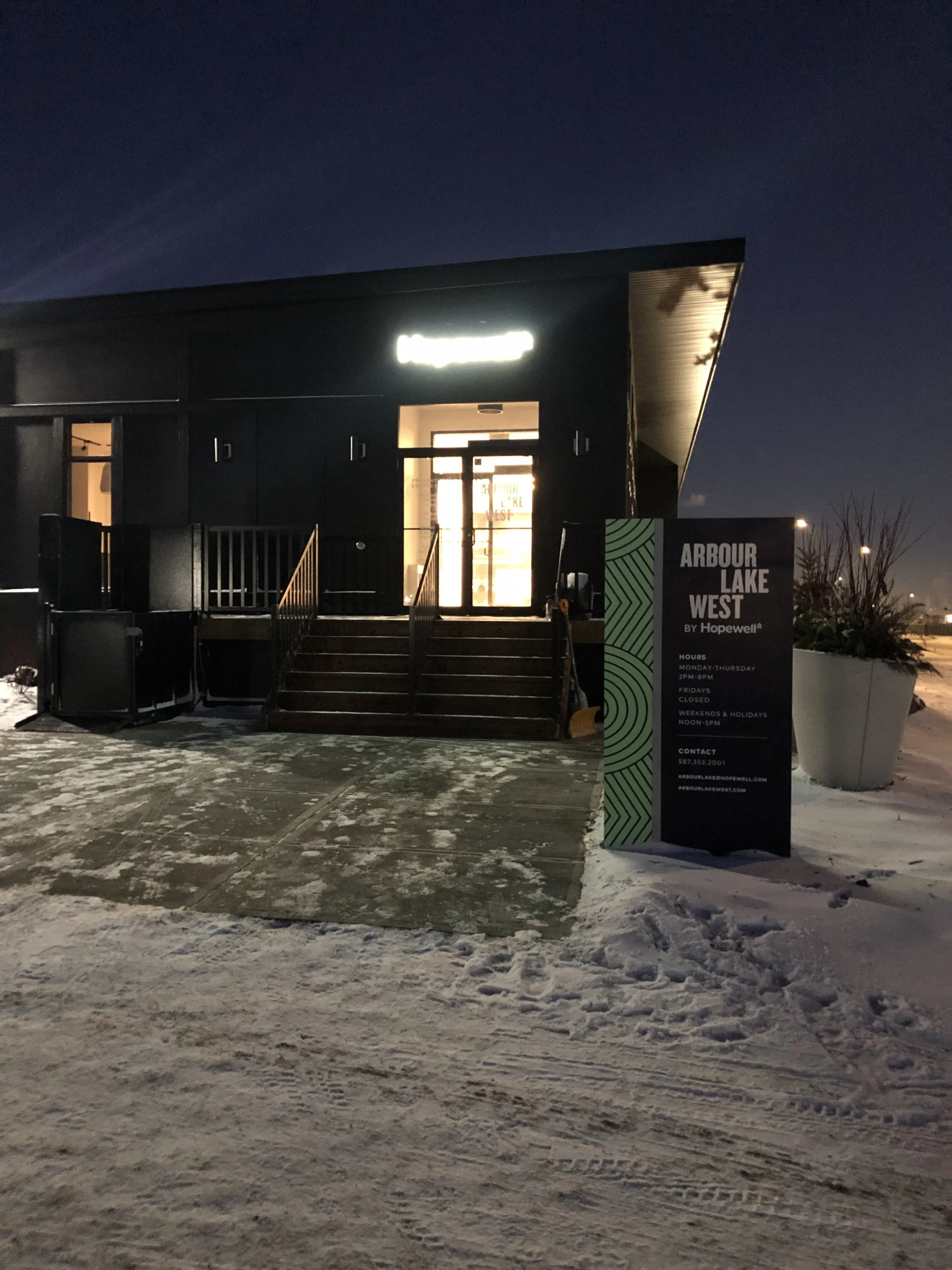 Exterior electric signage and design centre banner board