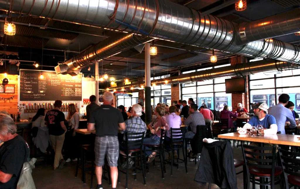 jagged-mountain-craft-brewery-taproom_760aeef3-f0ae-5102-065be3b921e1d083.jpg