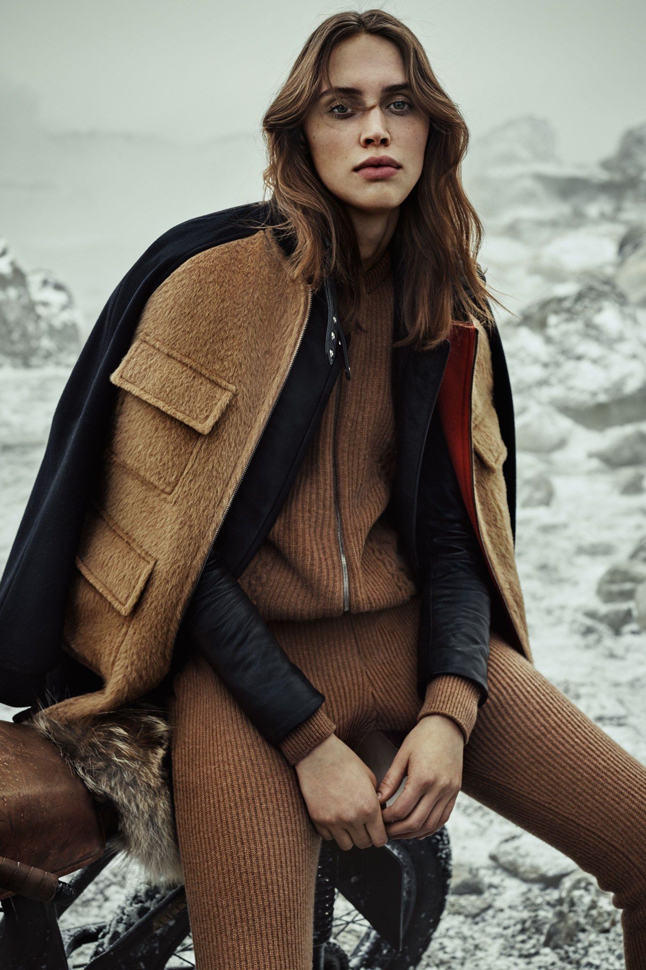 vogue.com Belstaff-Fall-2016-Ready-to-Wear-Fashion-Show5f7c5a1ca2bfcc75a1c935dd9ba73f5a.jpg