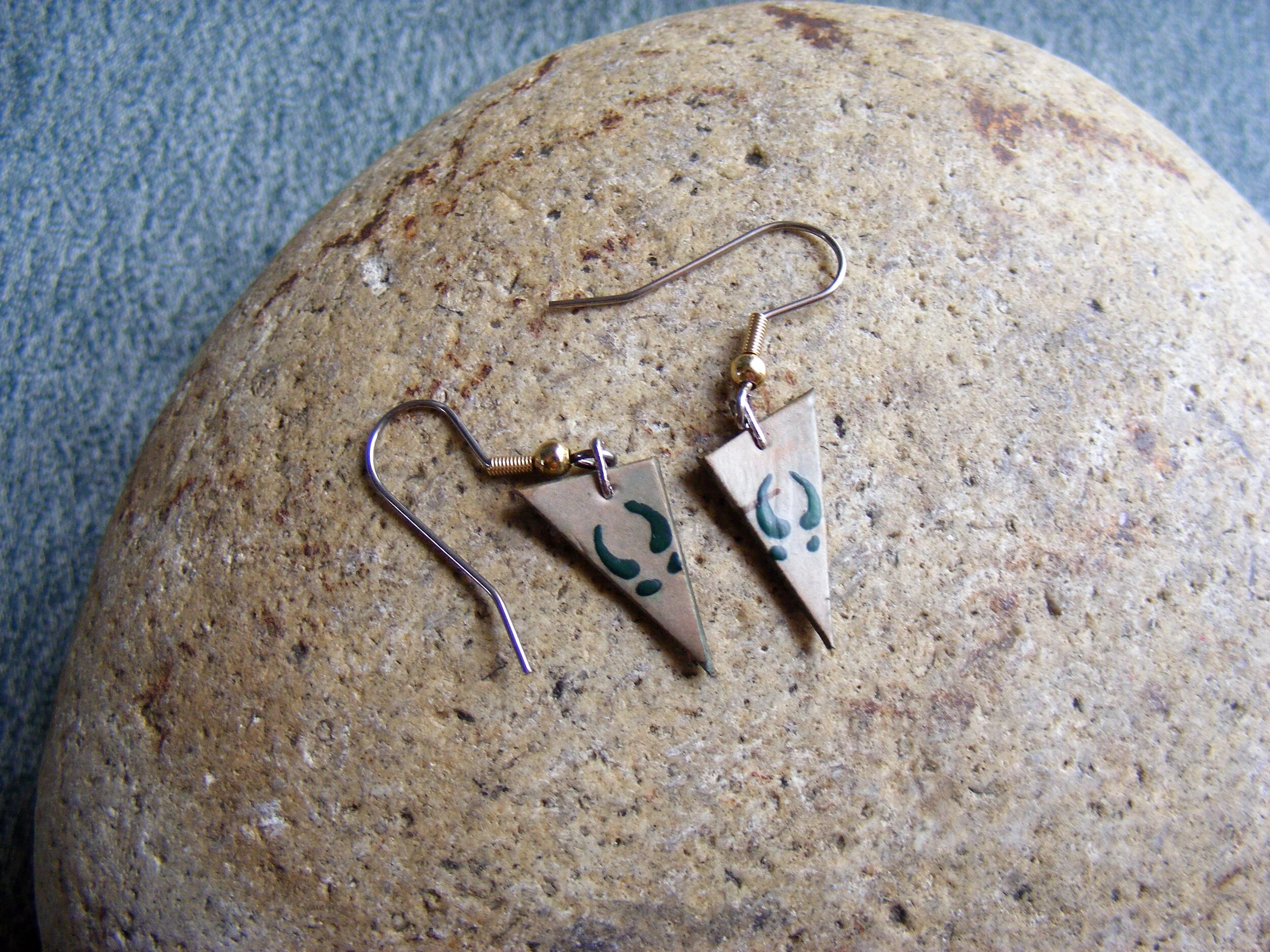 Green Wedge Caribou Track Birch Bark Earrings (Small)