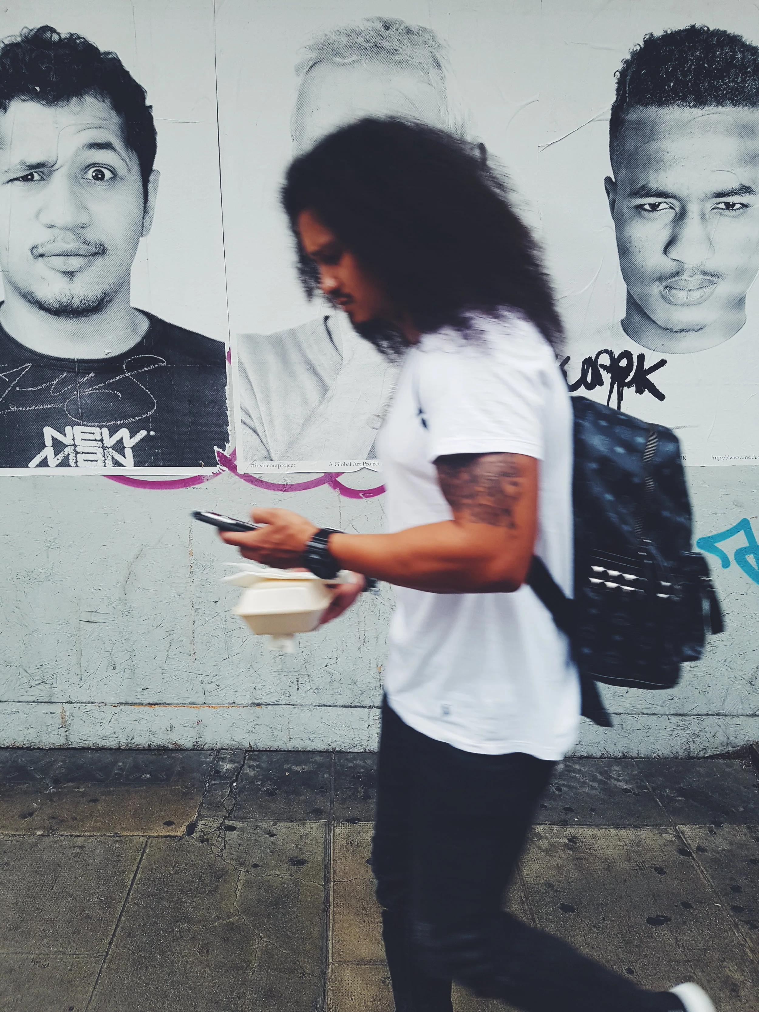 Loitering003.JPG