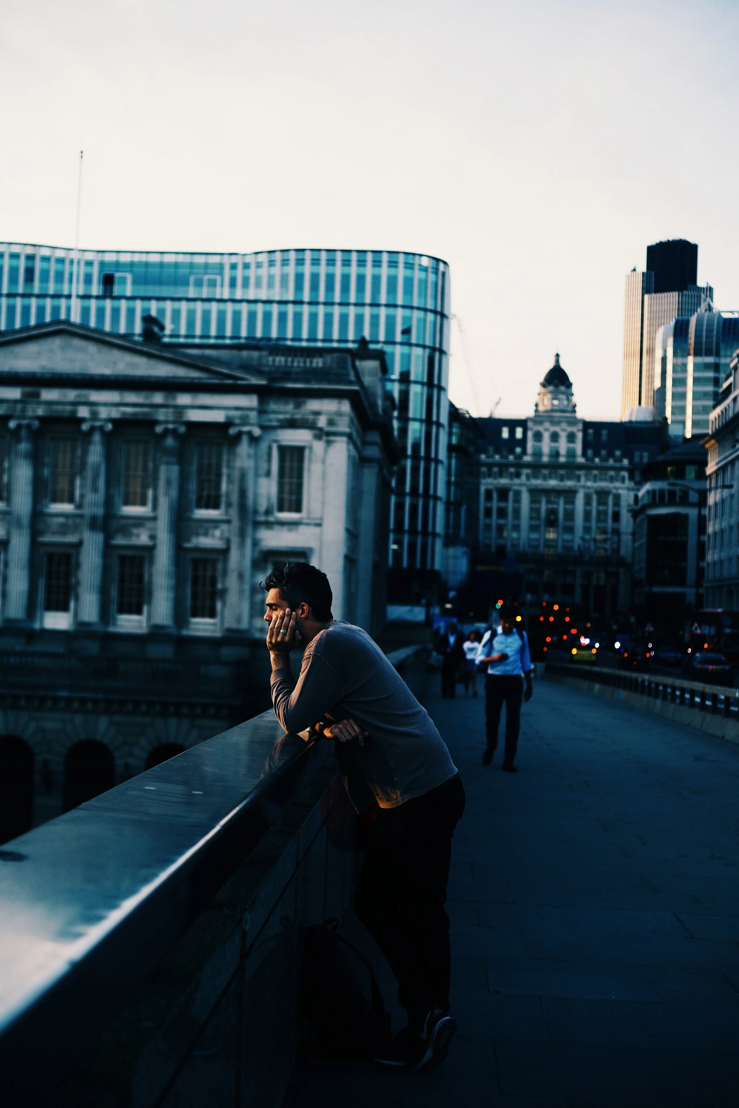 Loitering017.JPG