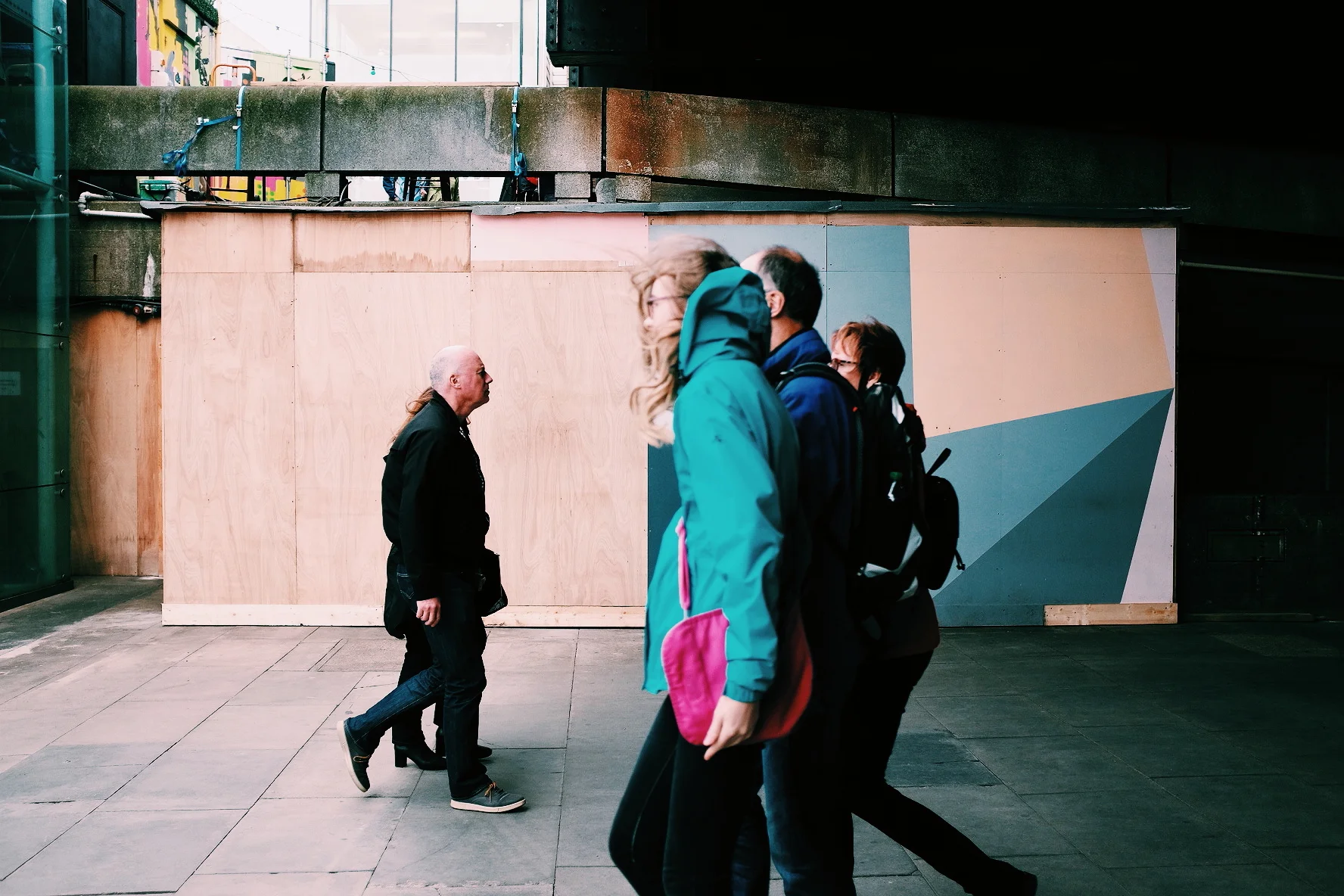 Loitering030.JPG