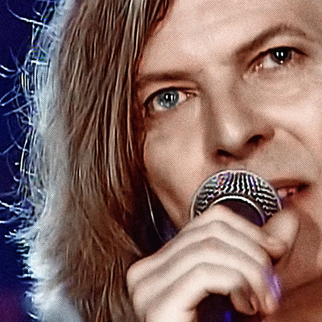 BOWIE TRIUMPHS AT THE BBC RADIO THEATRE 25 YEARS AGO TODAY 