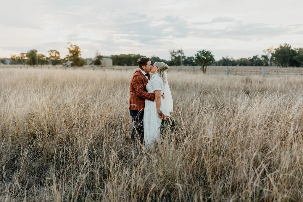 A Retro Wedding in Country Queensland