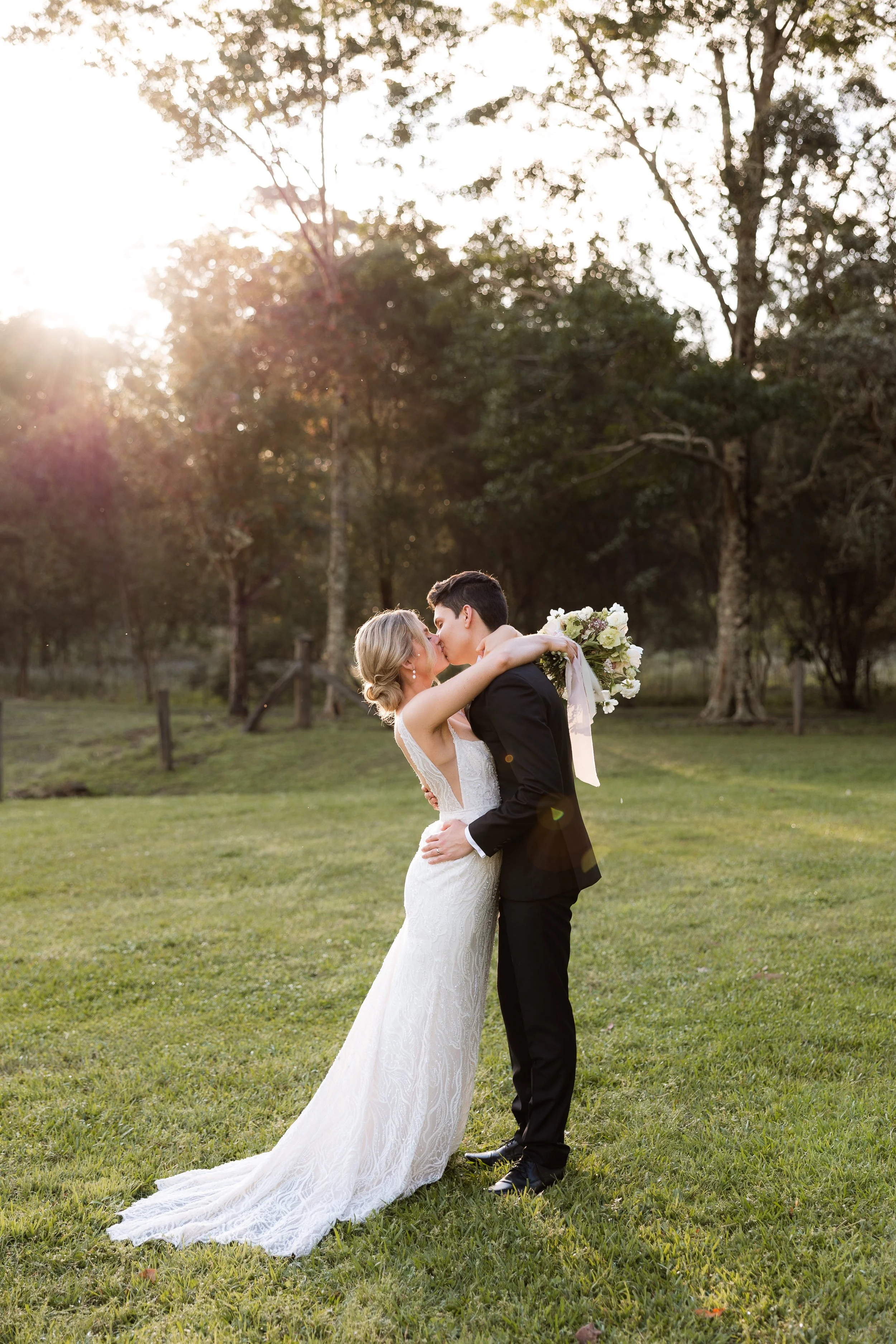 A romantic rainy-day wedding at Bellingdale Farm