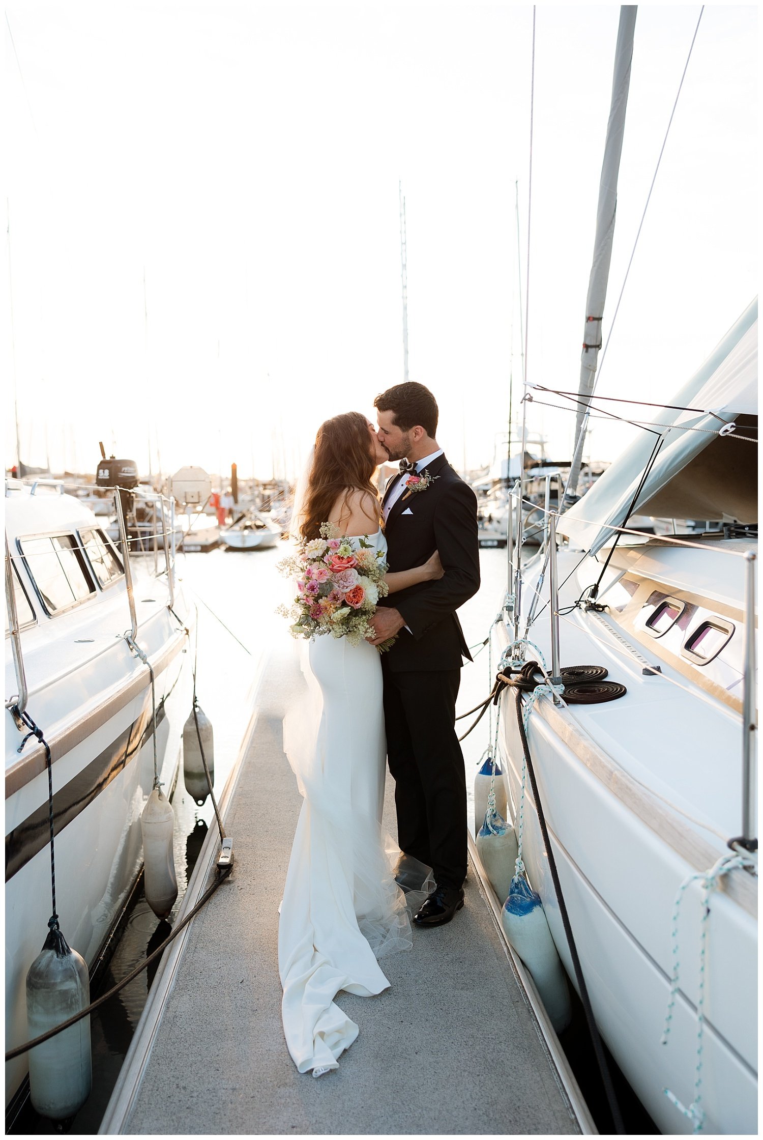 Gold-coast-wedding-photographer-captures-a-vibrant-Pier-33-wedding-day