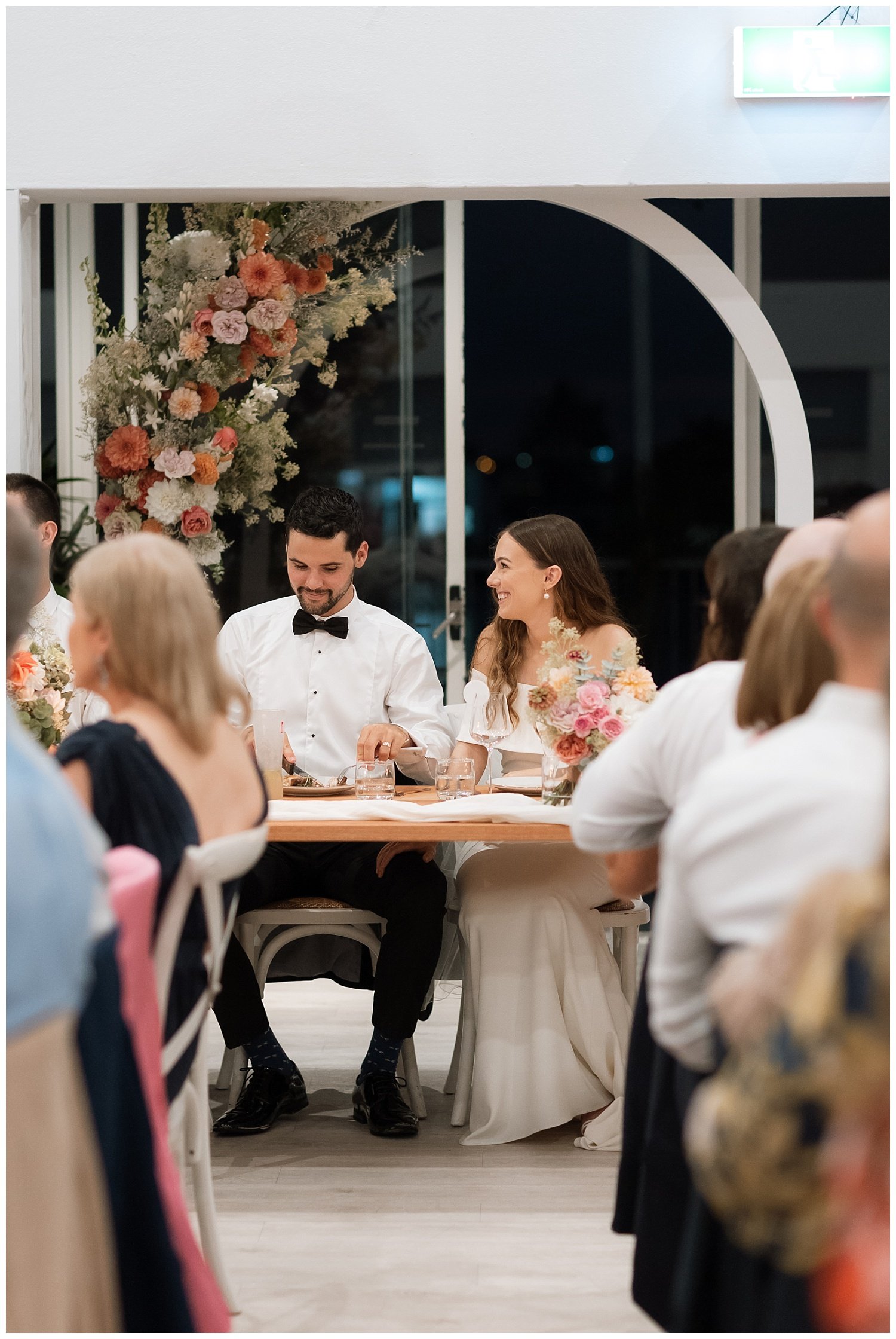 Gold-coast-wedding-photographer-captures-a-vibrant-Pier-33-wedding-day