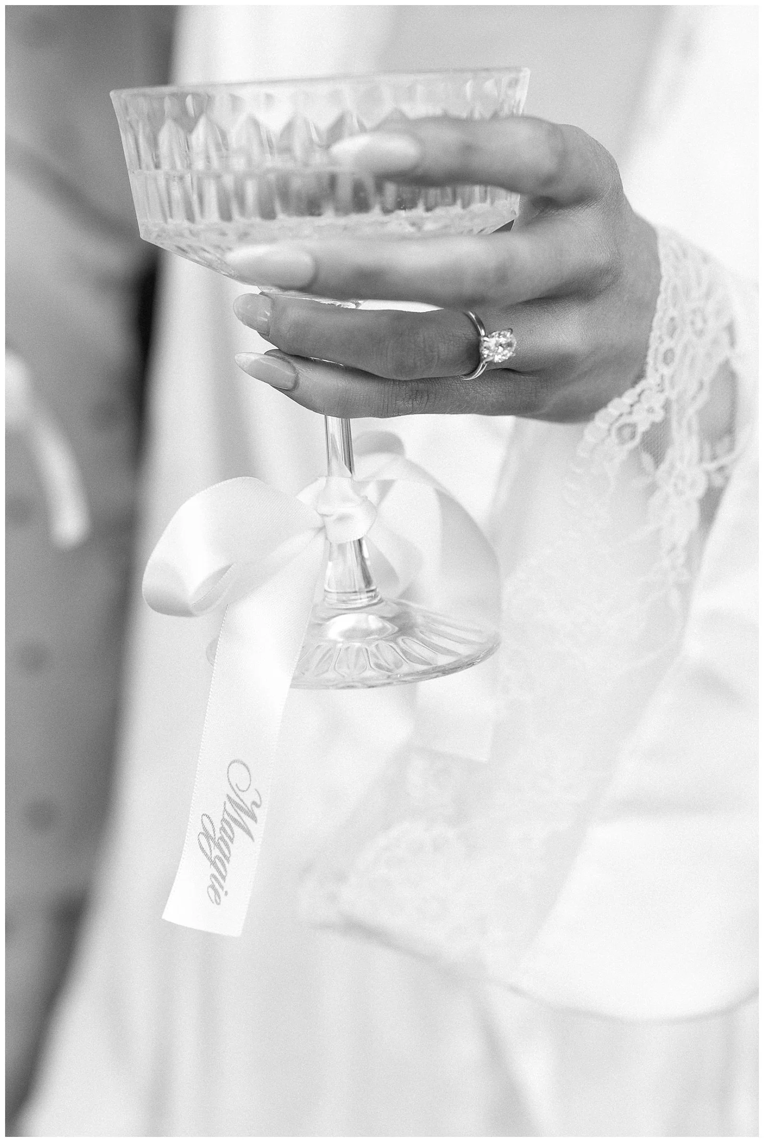 Gold-Coast-wedding-photographer-captures-Summergrove-Estate-wedding-in Northern-Rivers-NSW (14).jpg