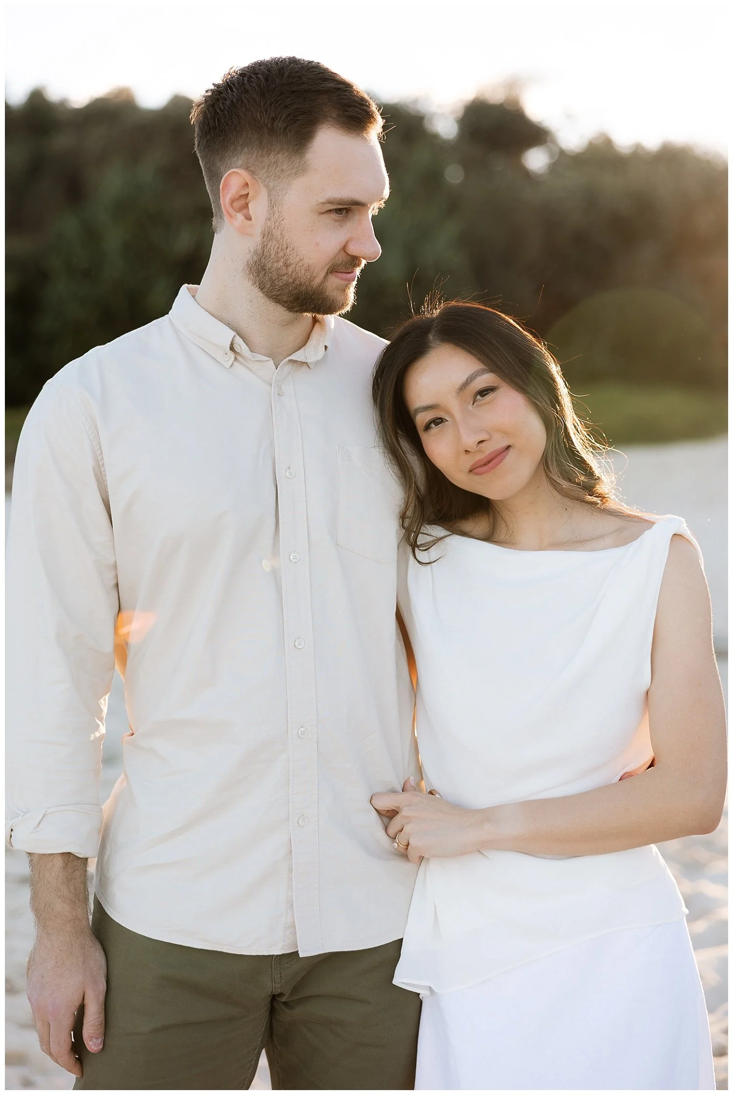 Gold-Coast-wedding-photographer-captures-engagement-session-at-Cabarita-Headland (6).jpg