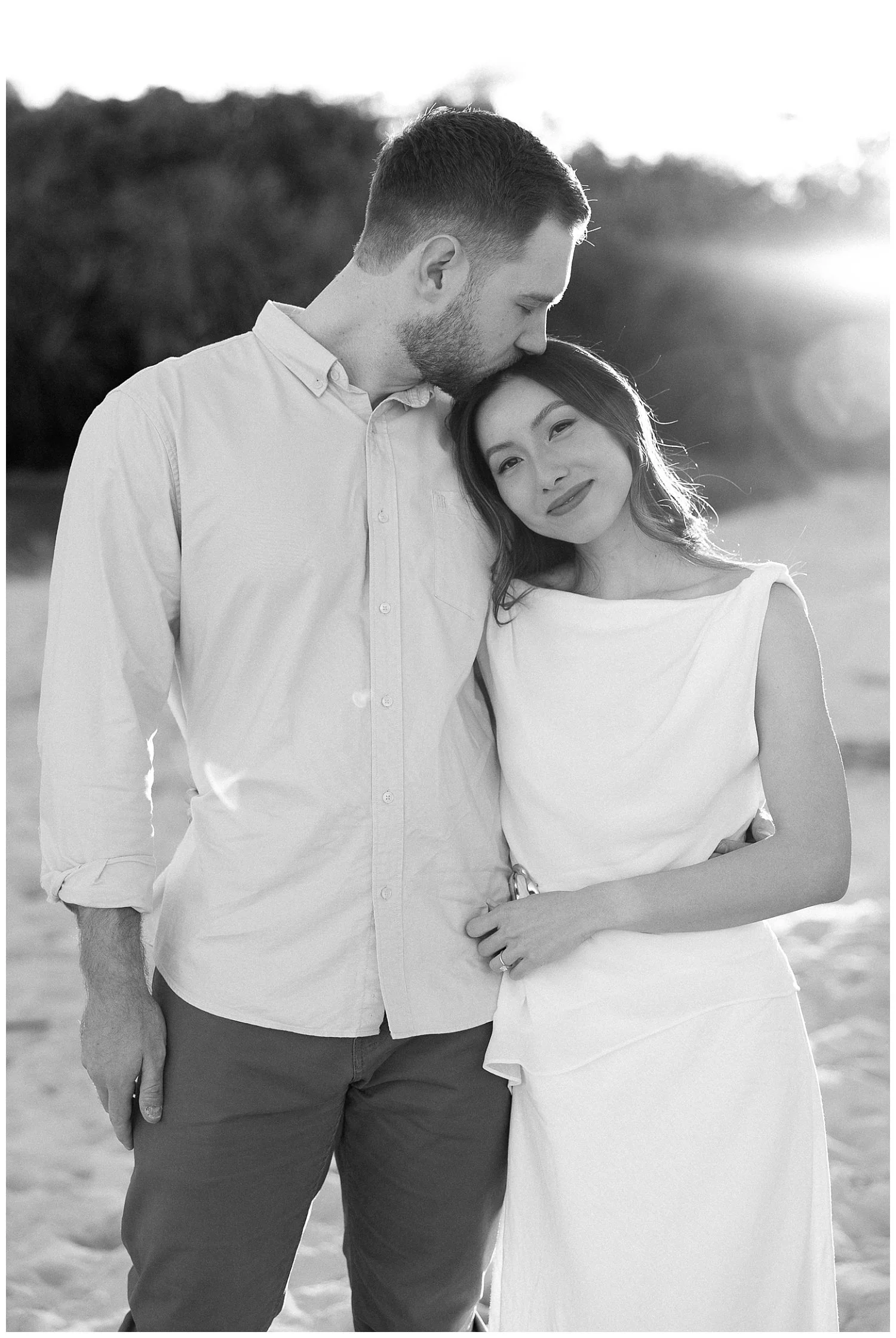 Gold-Coast-wedding-photographer-captures-engagement-session-at-Cabarita-Headland (8).jpg