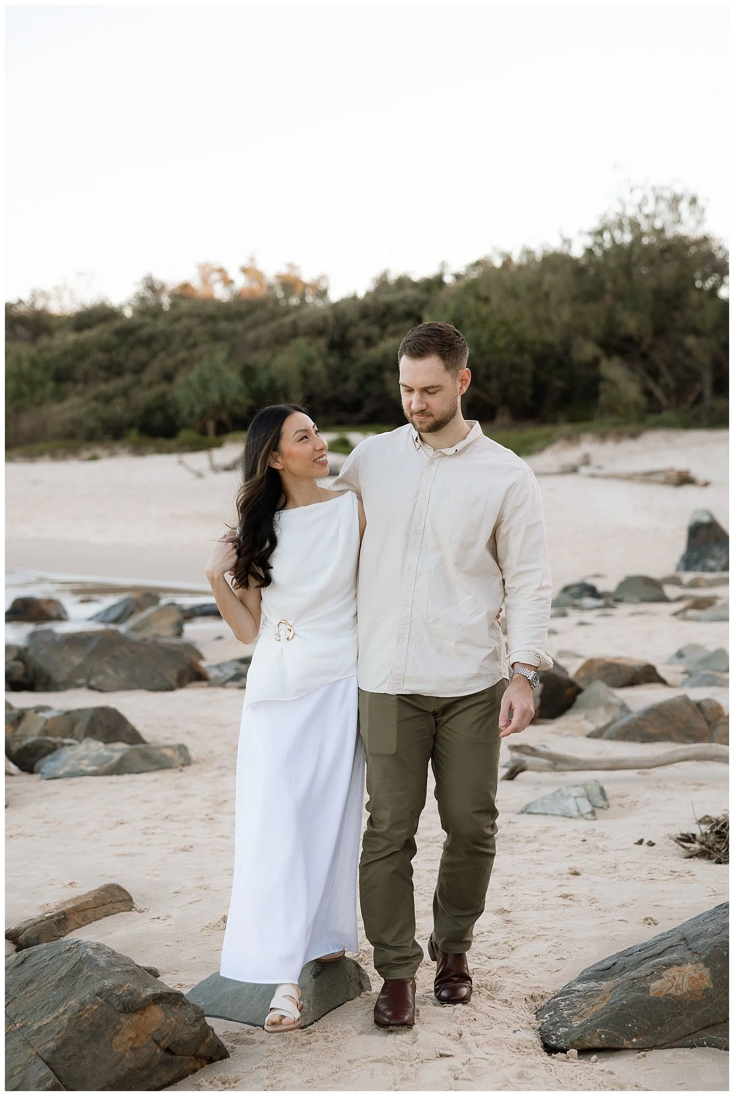 Gold-Coast-wedding-photographer-captures-engagement-session-at-Cabarita-Headland (12).jpg