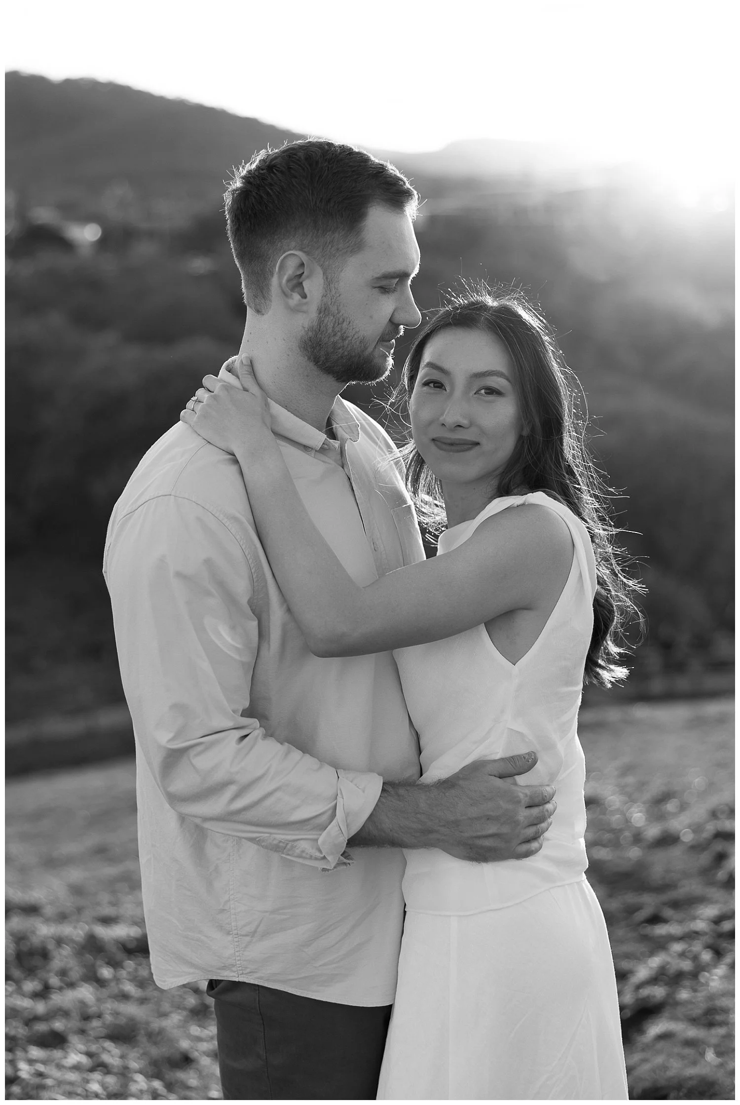 Gold-Coast-wedding-photographer-captures-engagement-session-at-Cabarita-Headland (25).jpg