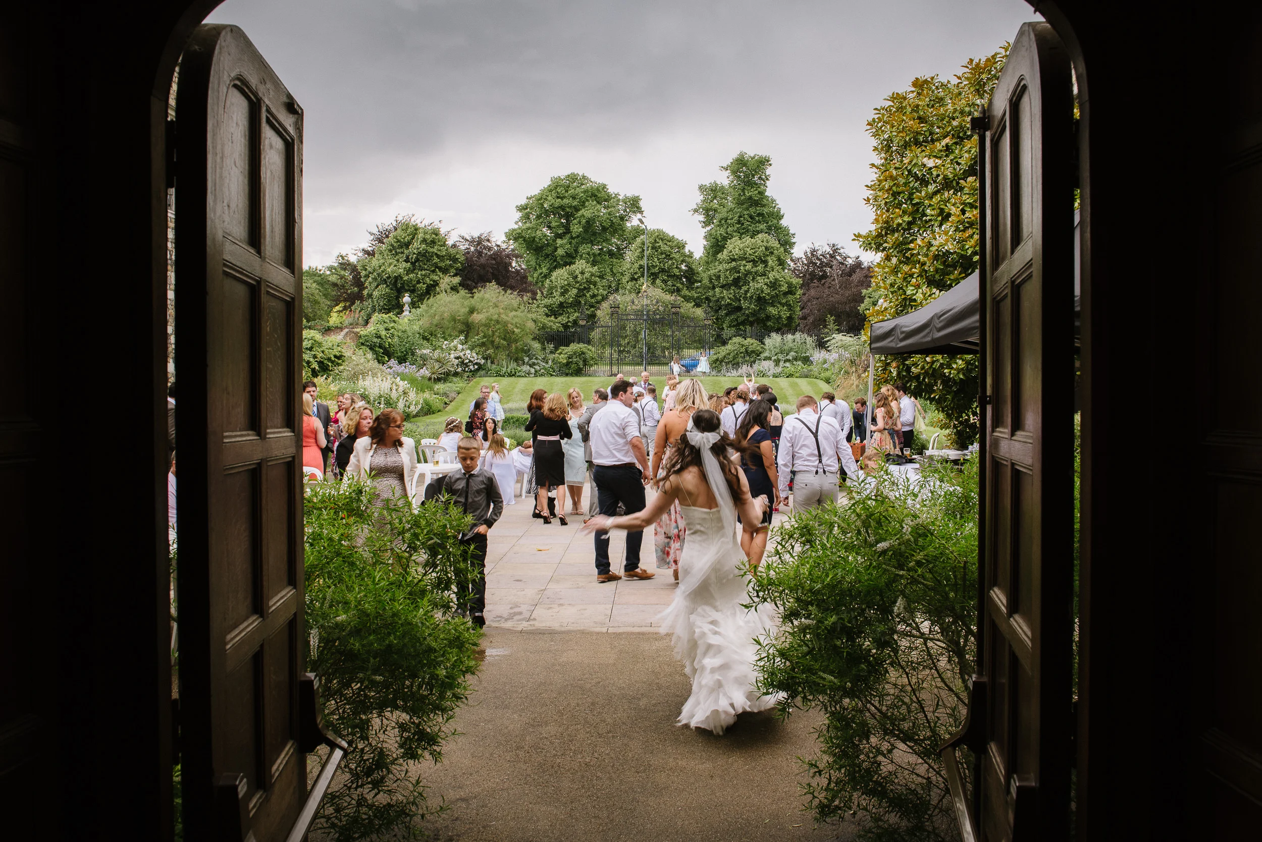 Zweisam-Hochzeitsfotografie-Hochzeitsfotograf-Fotograf-Reportage-Bern-Thun-Oberland-Emmental-Zürich-Basel-Luzern-Schweiz-International-022.jpg