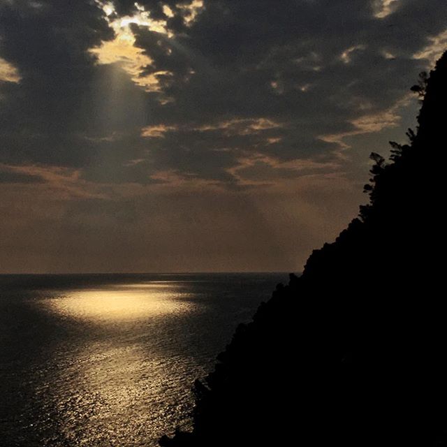 Clouds, Light and the Sea, Porto Venere, Italy (May 6, 2018). iPhone photo by @dannywilcoxfrazier #portovenere #italy #viiphoto