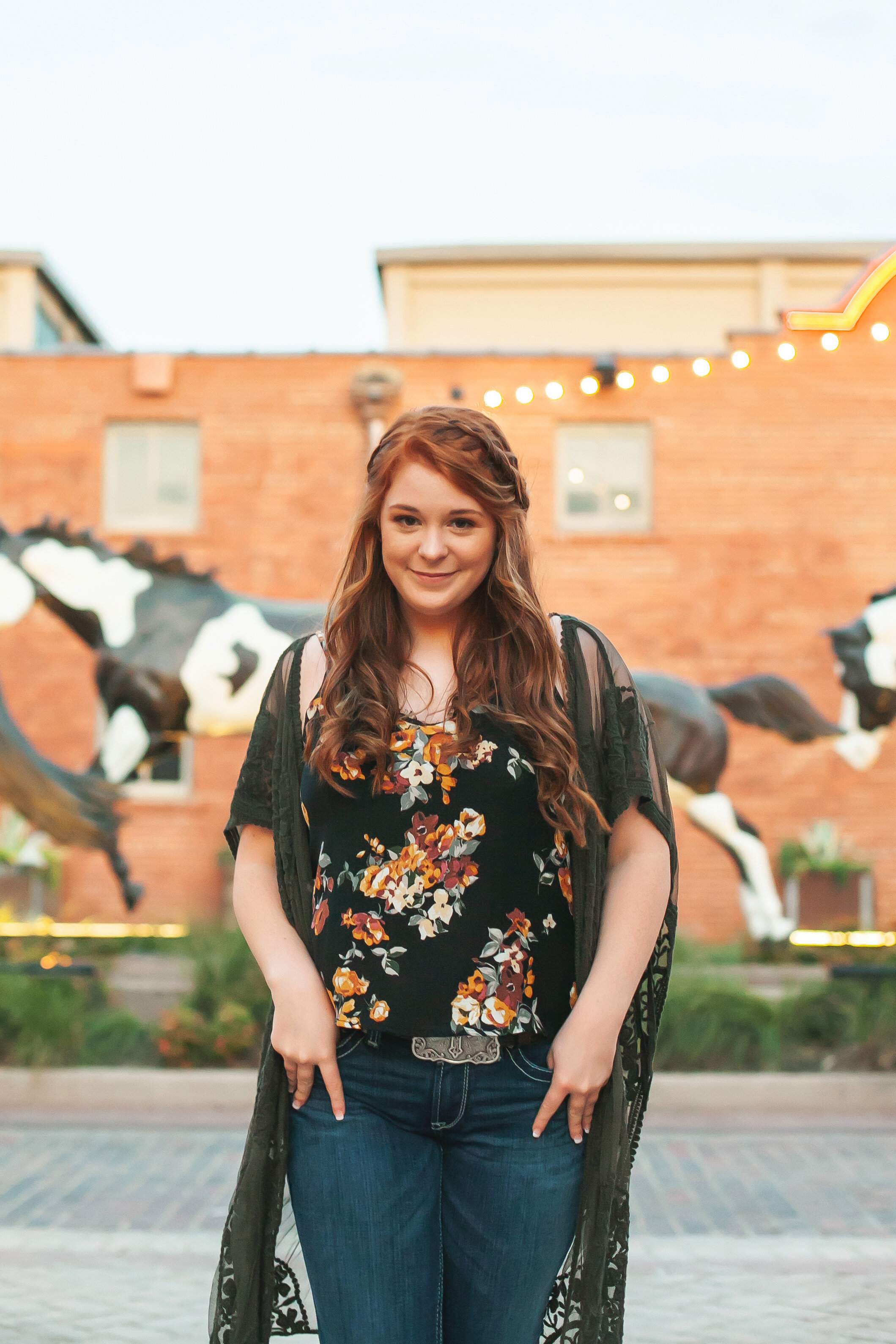 country-style-senior-session-horses-mule-alley-line-dancing-belt-buckle-senior-style-photographer-fort-worth-stockyards